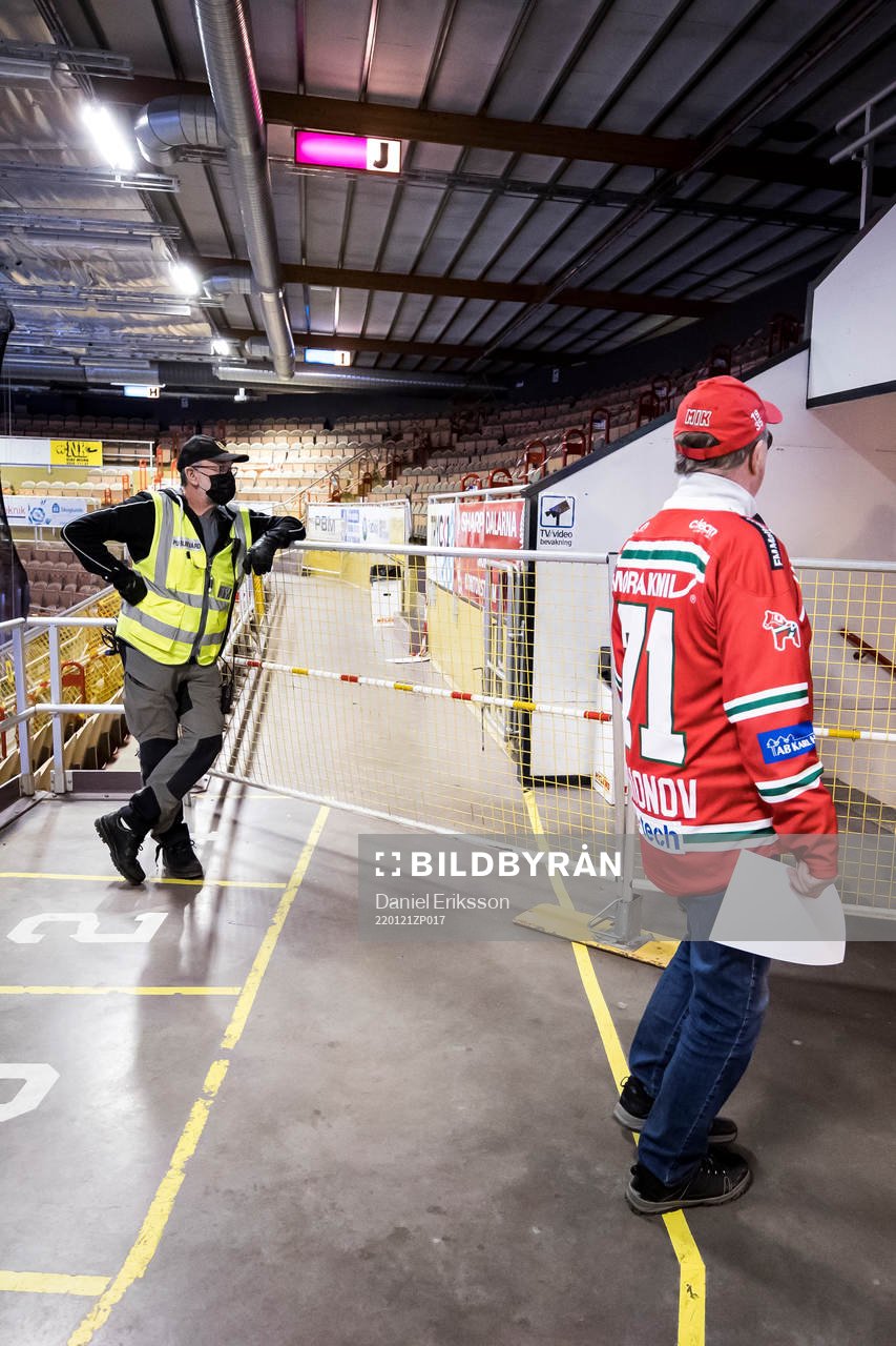 Avspärrningar i Smidjegrav Arena