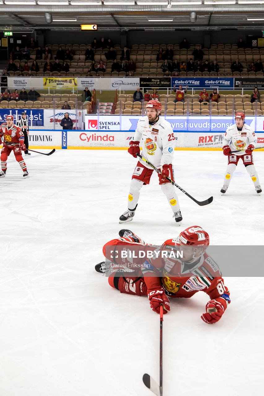 Moras Albin Grewe och Almtunas Mattias Johansson