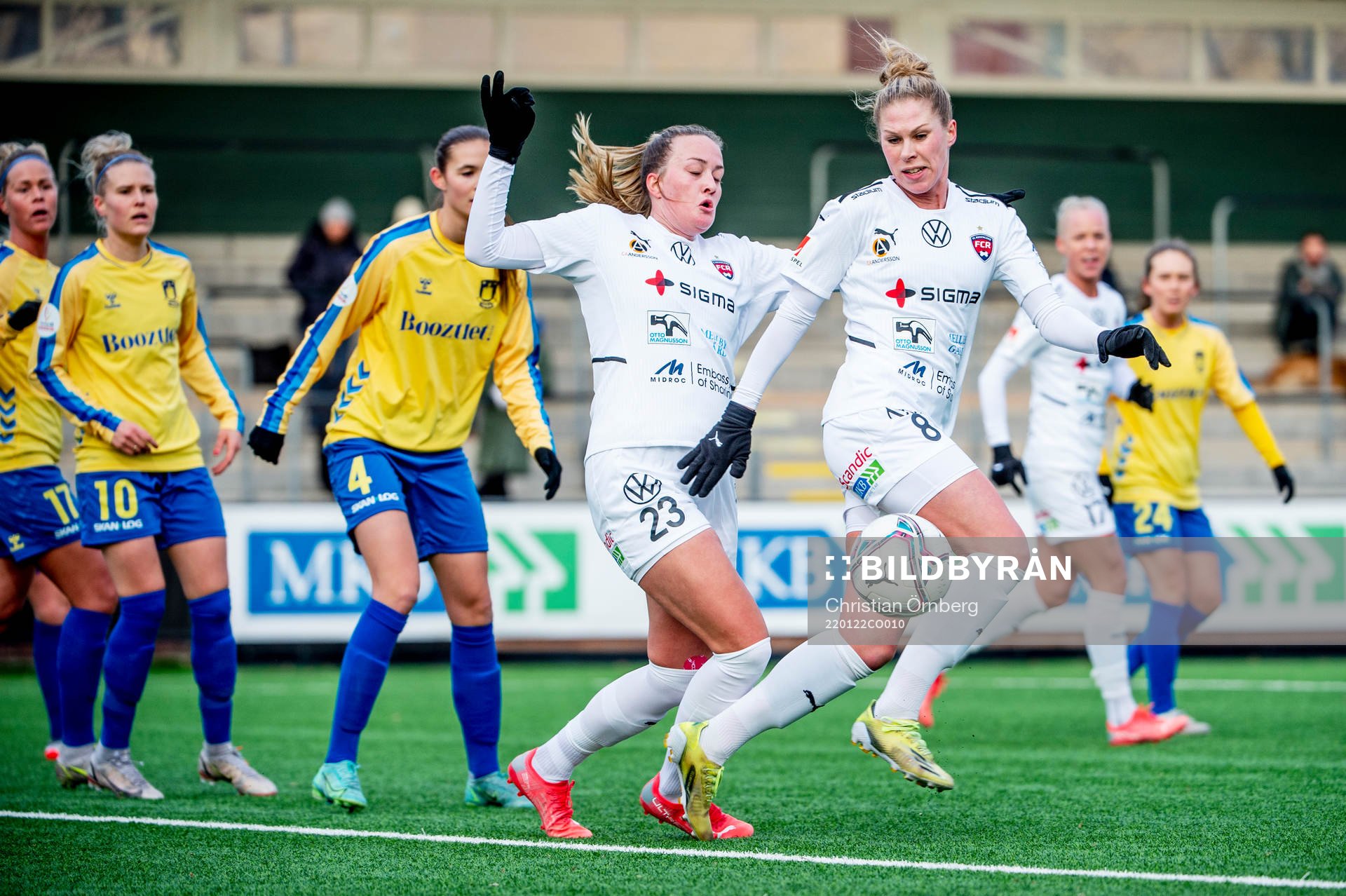 Rosengårds Stefanie Sanders och Rebecca Knaak