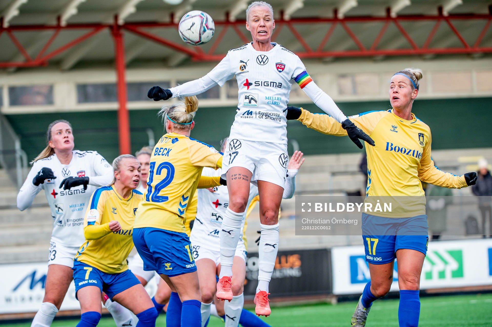Rosengårds Caroline Seger mot Bröndbys Christina Beck och
