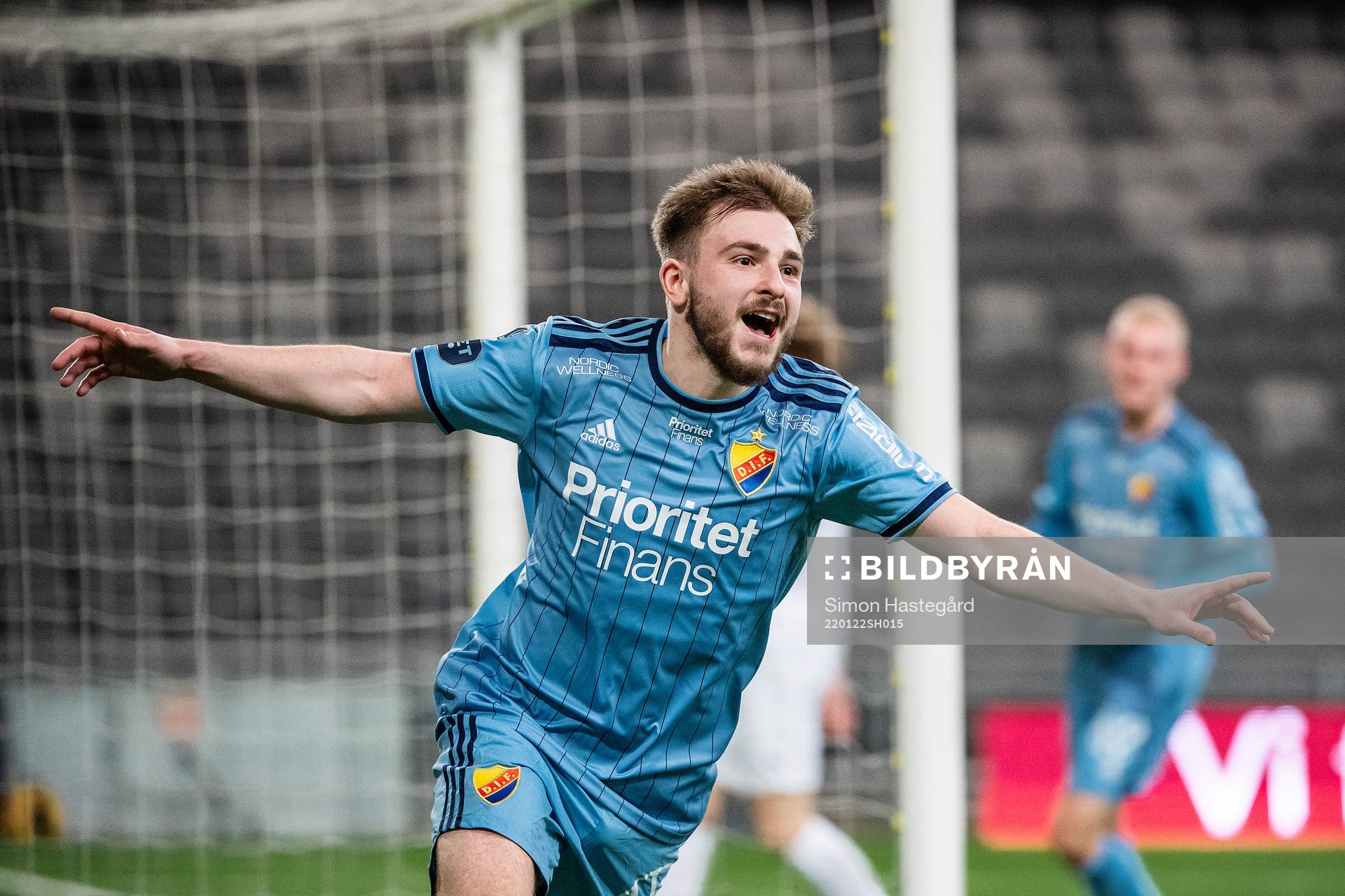 Djurgårdens Albion Ademi jublar