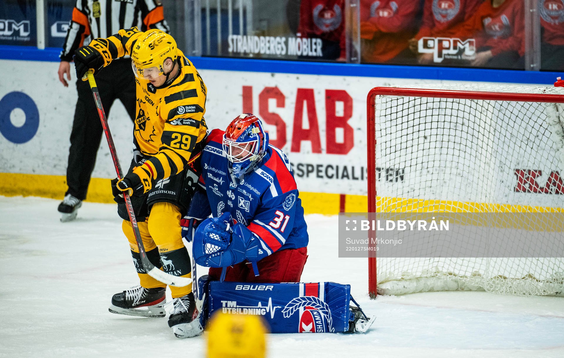 Skellefteås Albin Sundsvik och Oskarshamns målvakt Tim