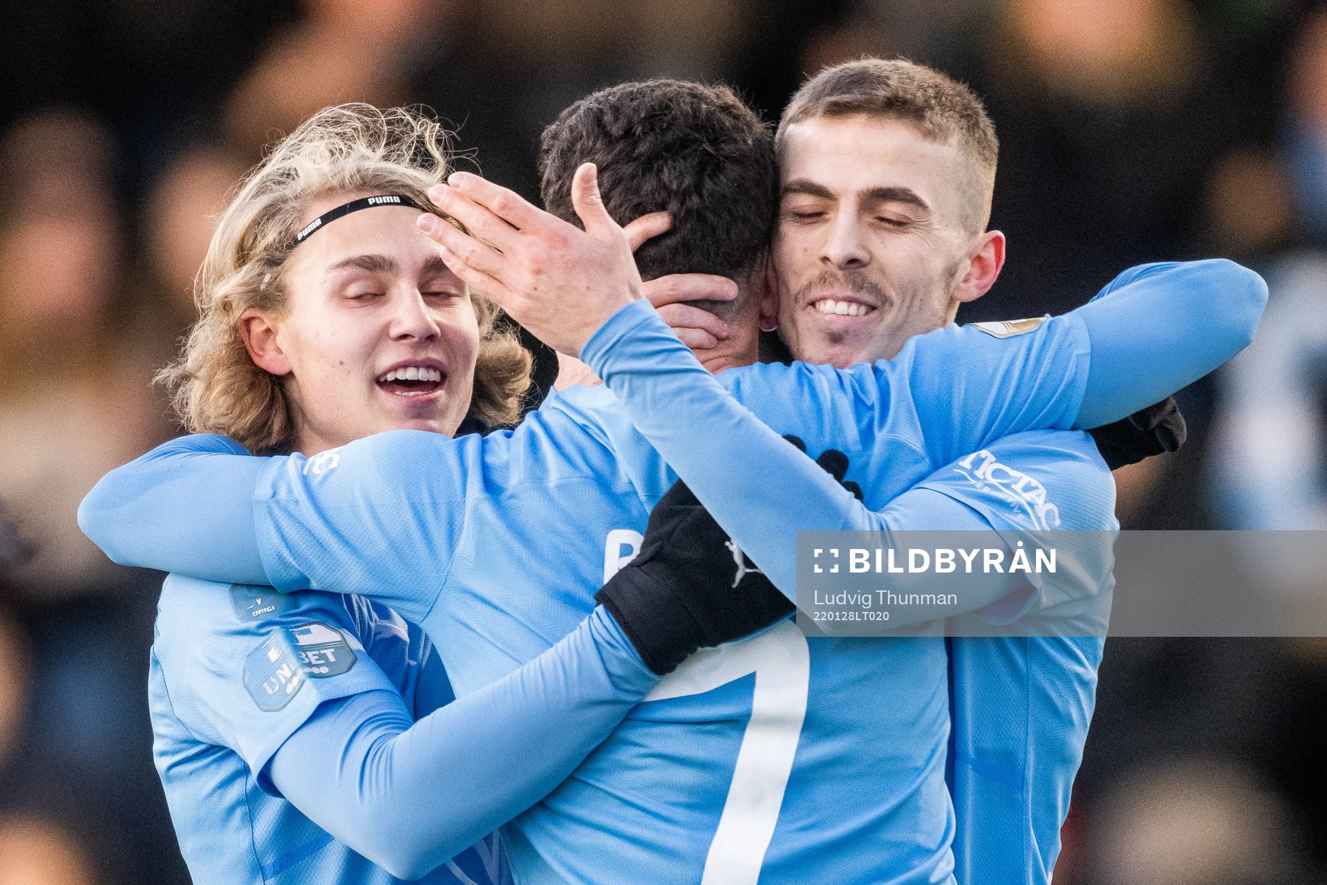 Malmö FFs Sebastian Nanasi och Erdal Rakip jublar med