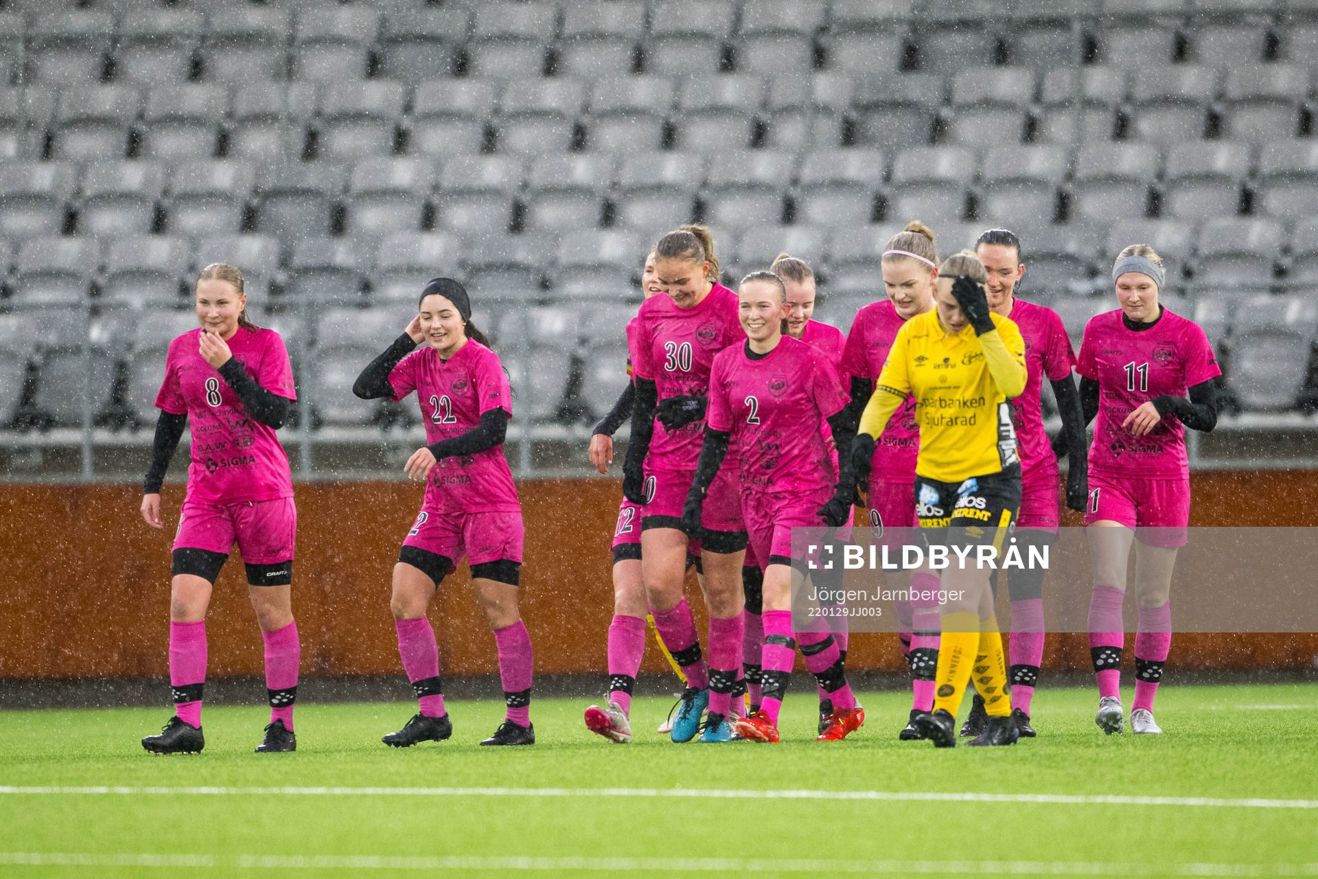 Göteborgs DFF's spelare jublar