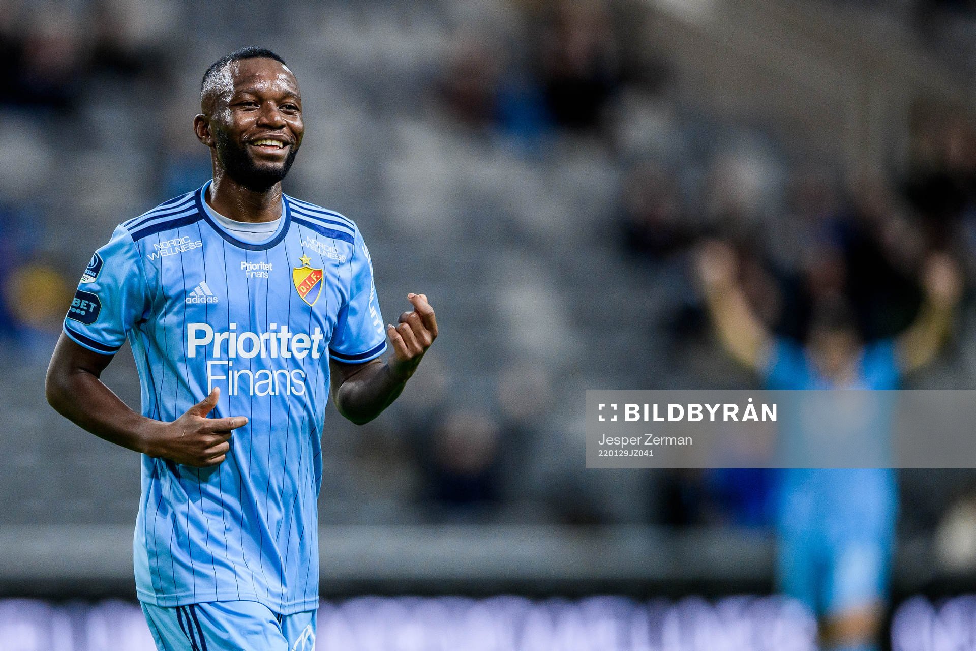 Djurgårdens Emmanuel Banda jublar efter 3-1 under träningsmatchen i fotboll mellan Djurgården och Metta den 29 januari 2022 i Stockholm. 