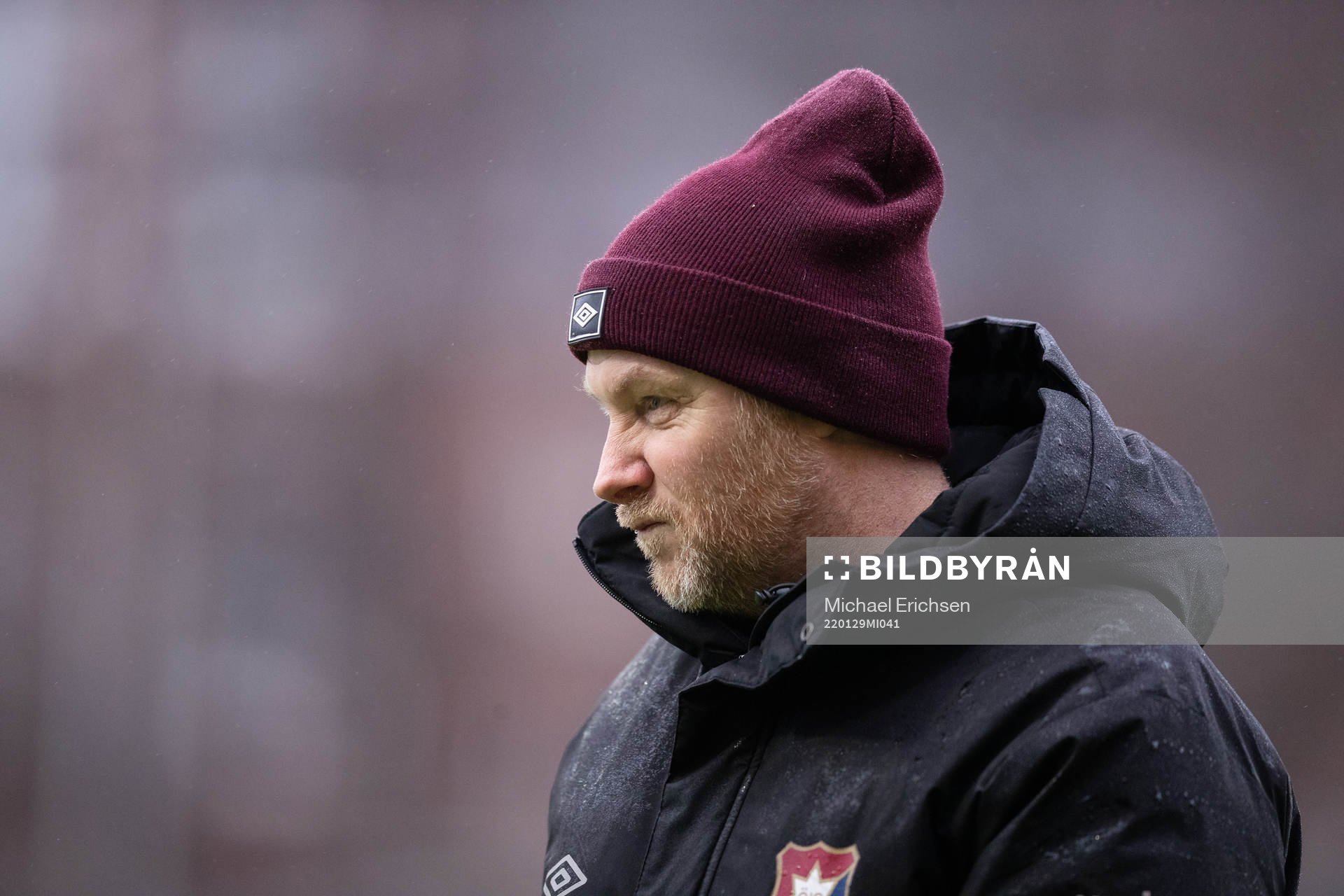 Örgrytes tränare Dane Ivarsson innan fotbollsmatchen i