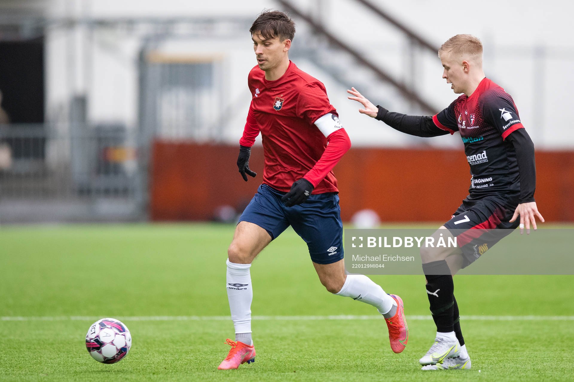 Örgrytes Daniel Paulson och Trollhättans Kevin Liimatainen