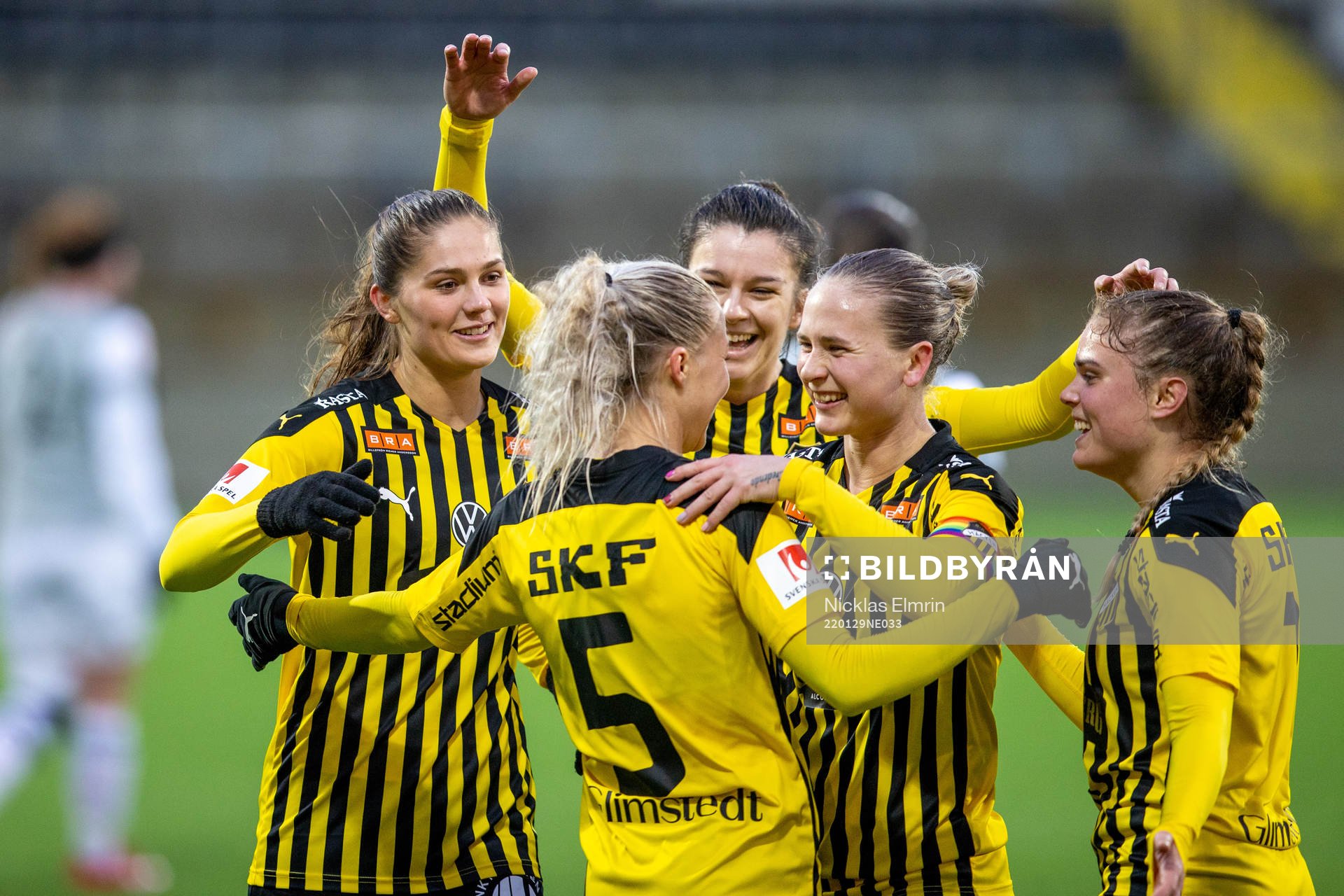 Häckens Mille Gejl Jensen, Anna Julia Csiki, Filippa Curmark Agla Maria Albertsdottir och Lotta Ökvist jublar under fotbollsmatchen i träningsmatchen mellan Häcken och Lidköping den 29 januari 2022 i Göteborg. 