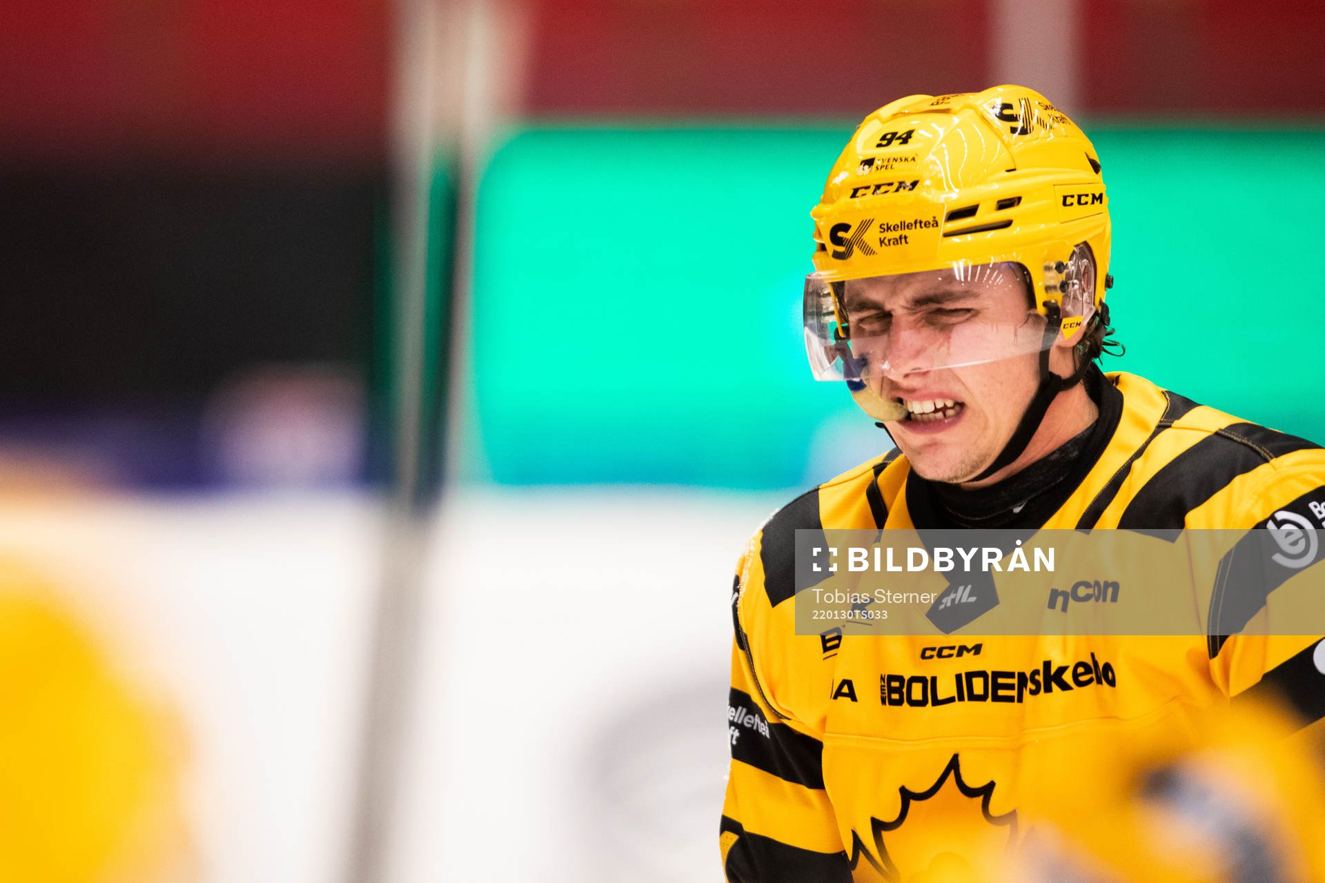 Skellefteås Linus Karlsson har ont