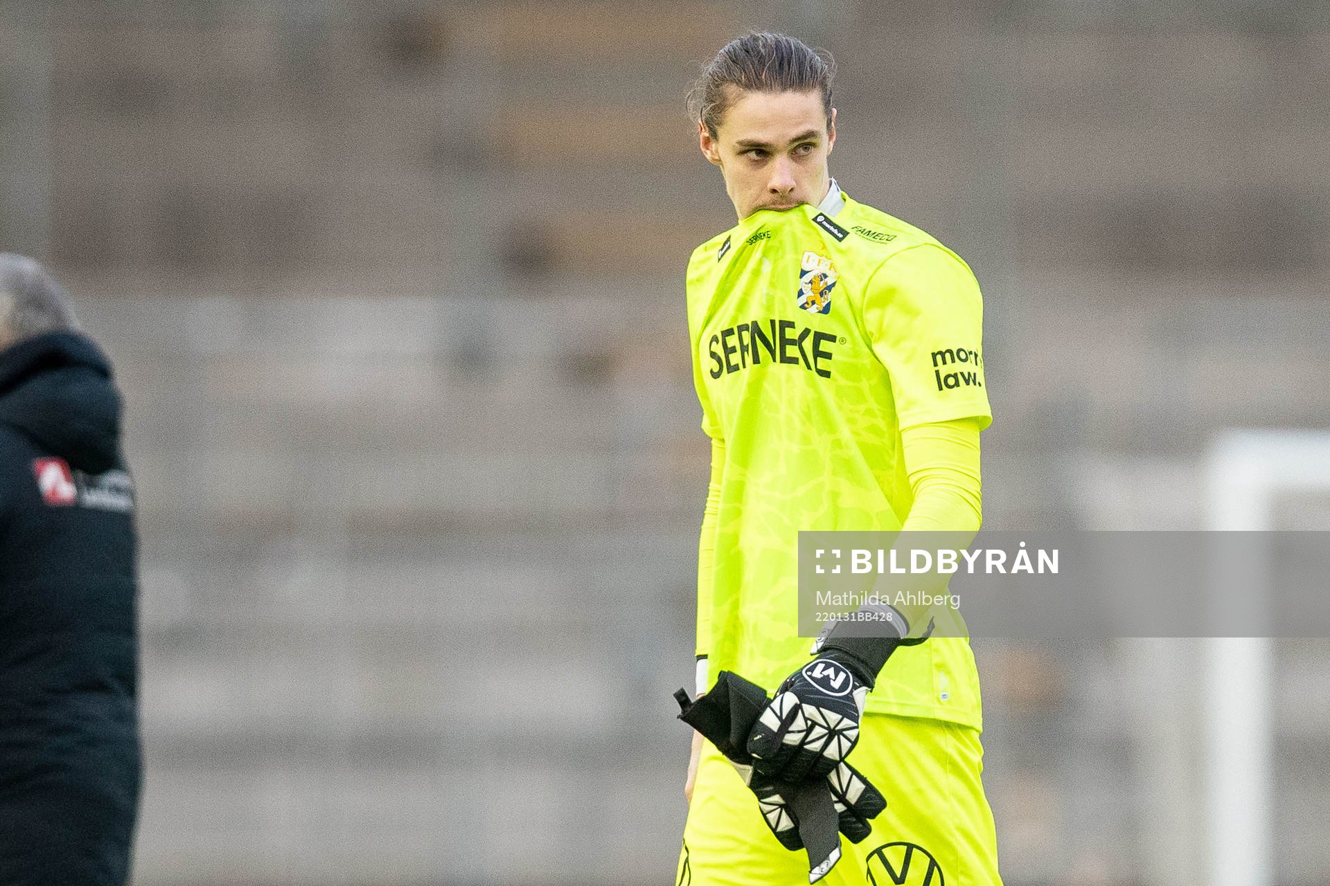 IFK Göteborgs målvakt Adam Ingi Benediktsson deppar