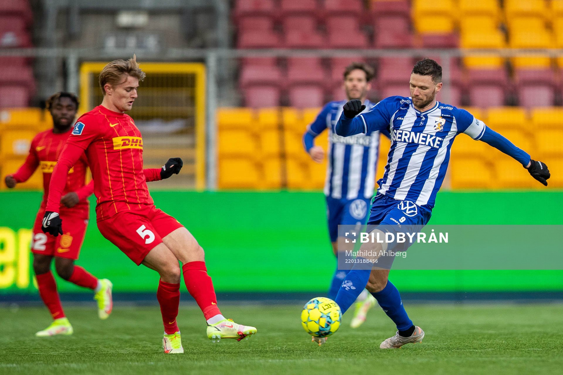 Nordsjällands Martin Frese och IFK Göteborgs Marcus Berg