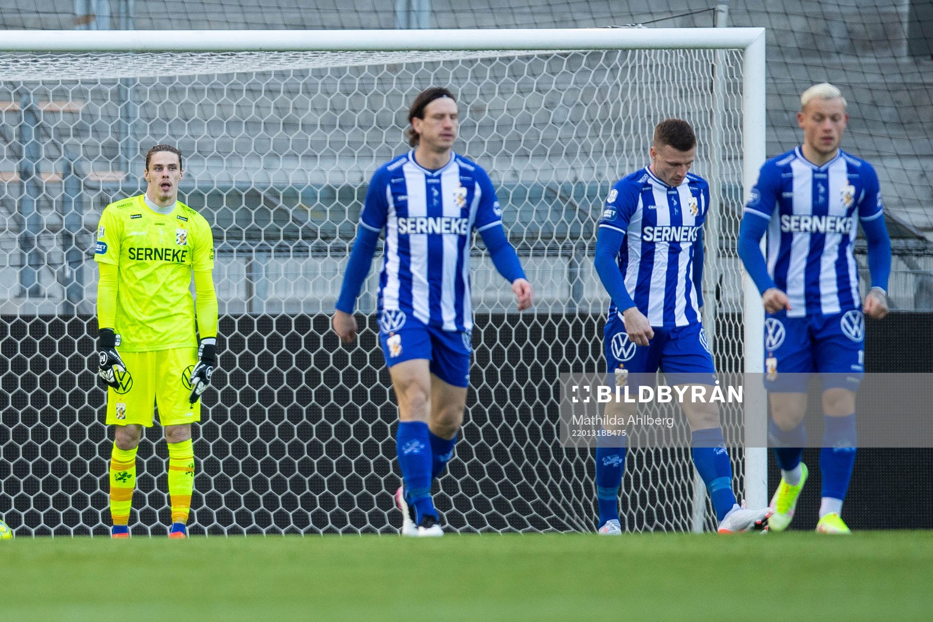 IFK Göteborgs målvakt Adam Ingi Benediktsson deppar