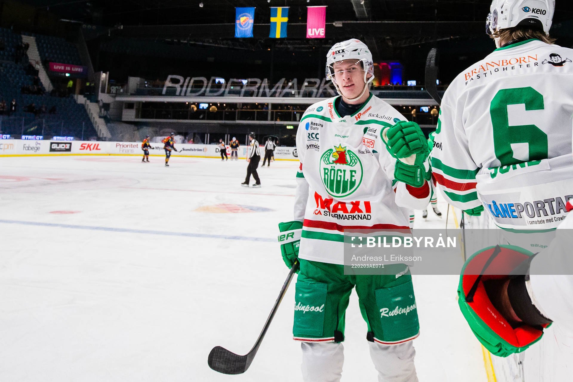Rögles Adam Edström jublar