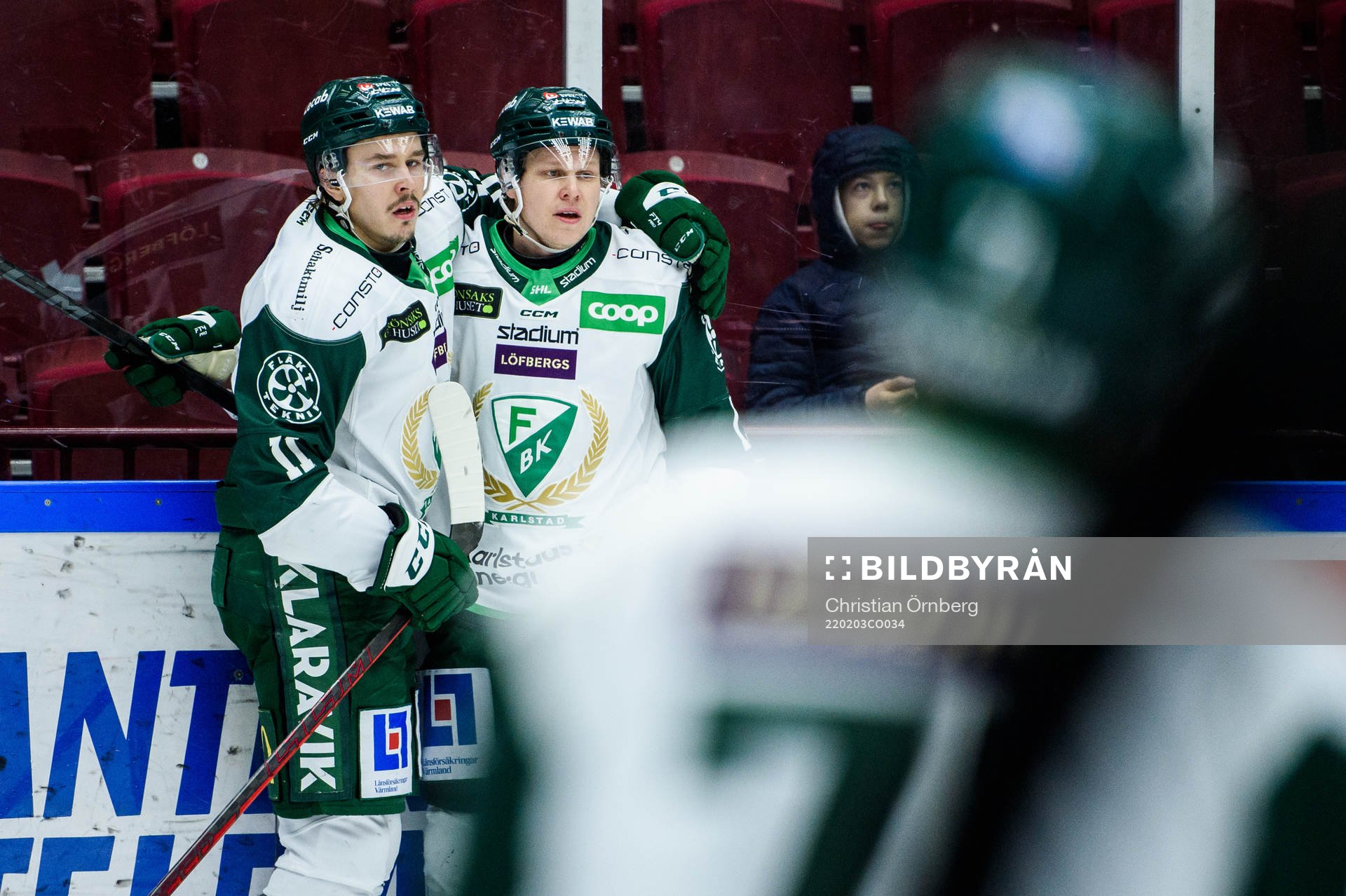 Färjestads Joakim Nygård och Daniel Viksten jublar