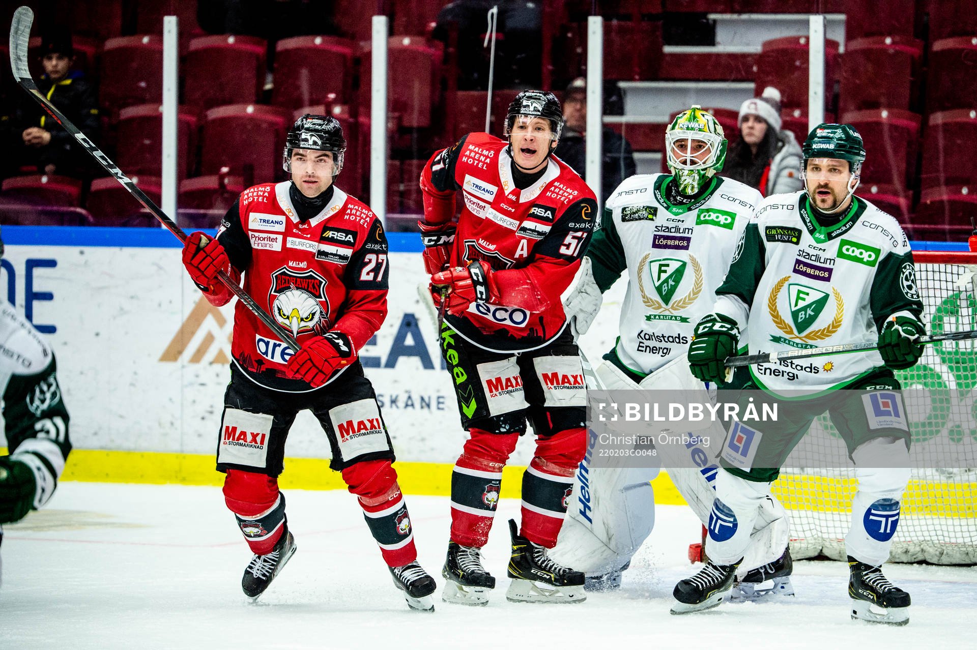 Malmö Redhawks Ponthus Westerholm och Emil Sylvegård mot
