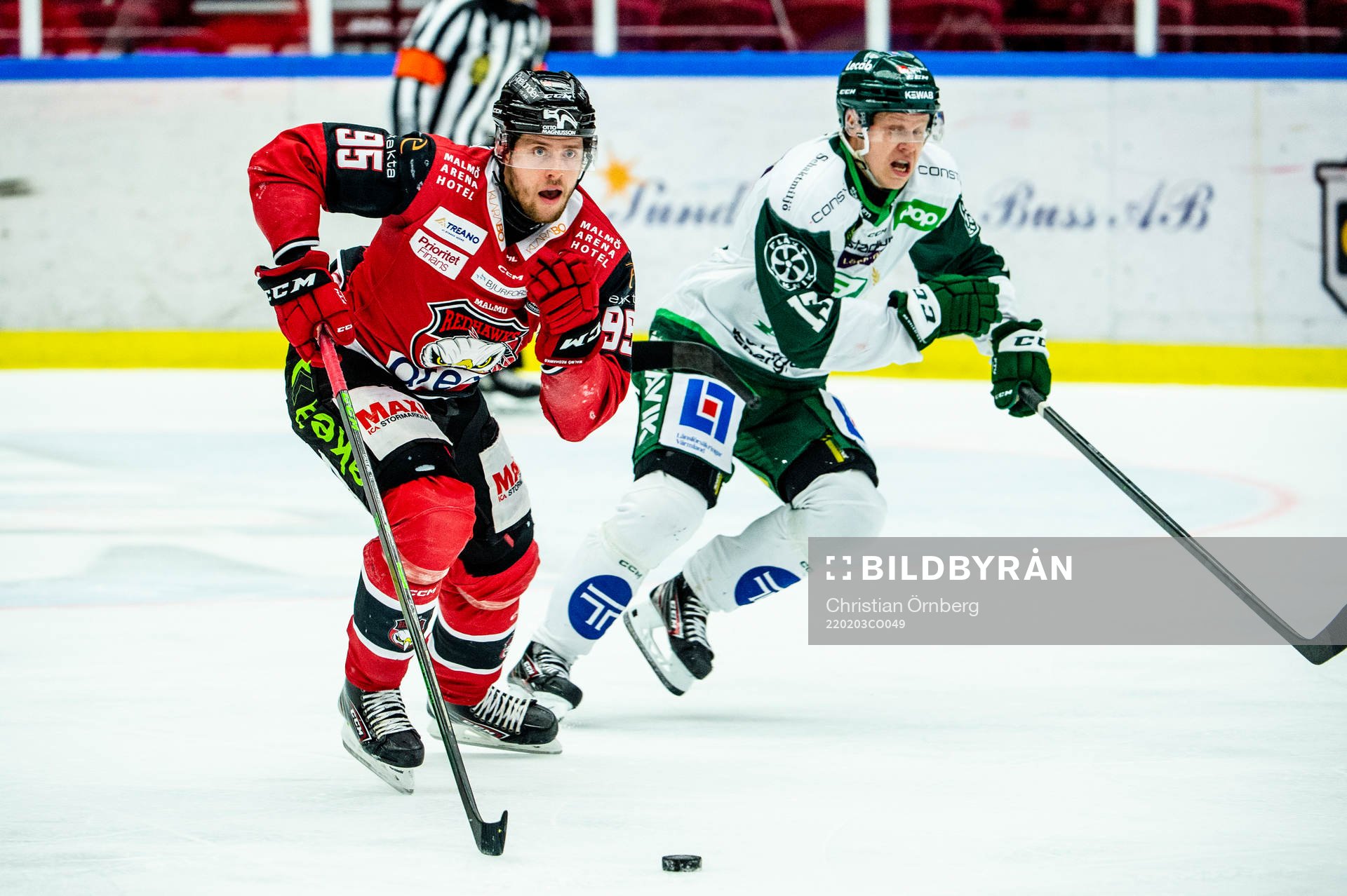 Malmö Redhawks Carl Persson mot Färjestads Daniel Viksten