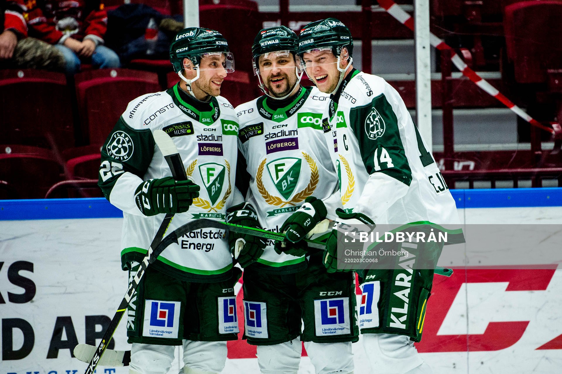 Färjestads Victor Ejdsell jublar