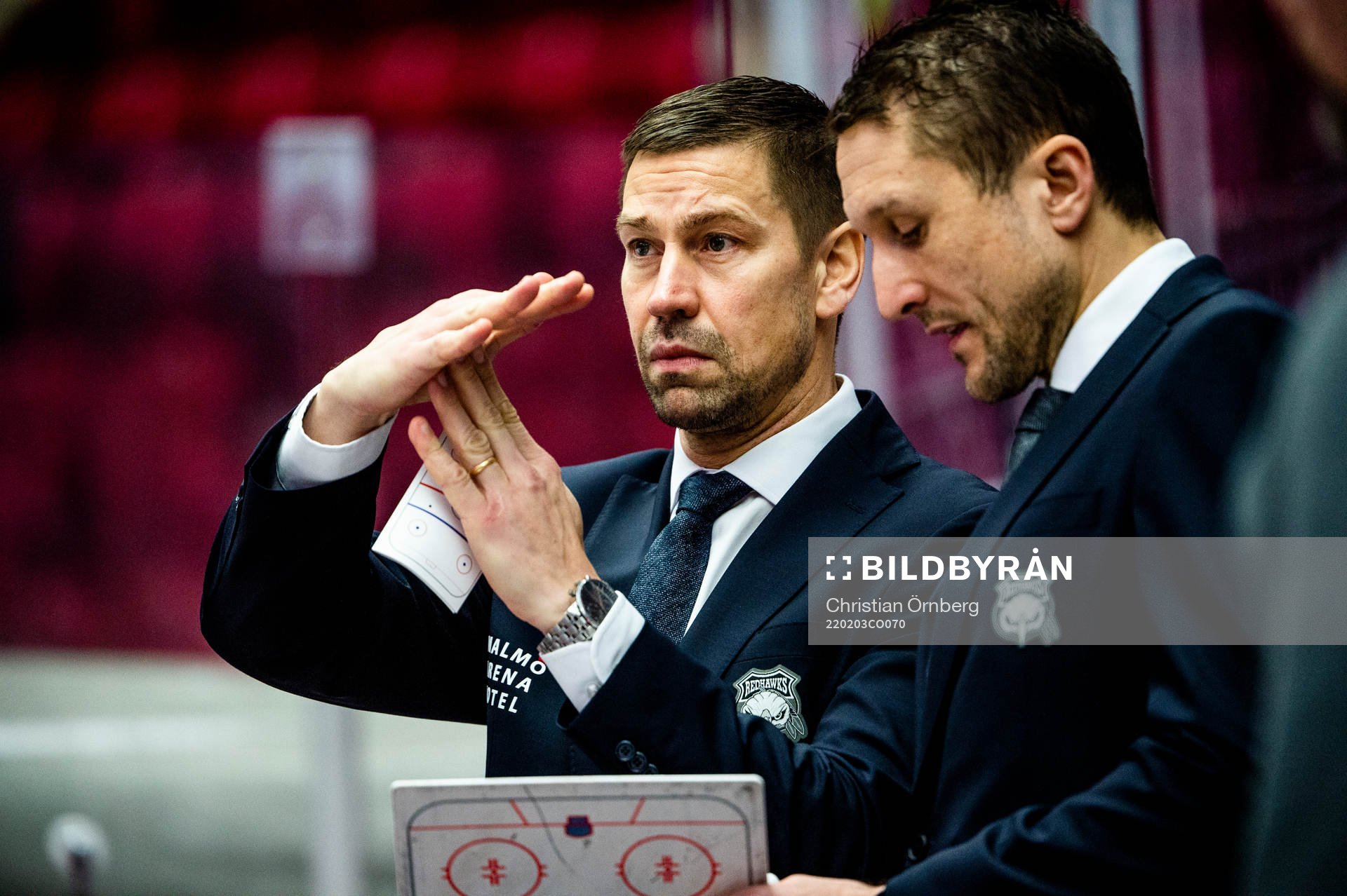 Malmö Redhawks assisterande tränare Pär Styf tar time out
