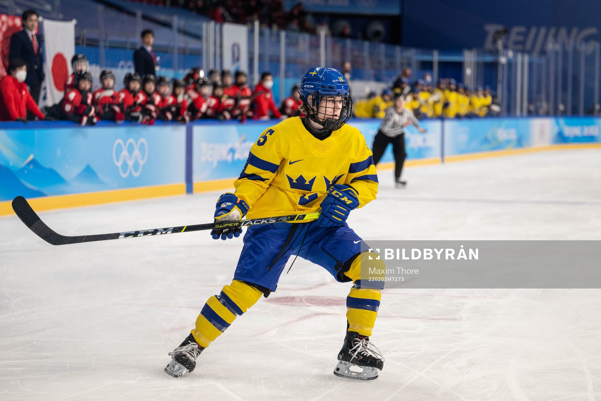Mina Waxin of Sweden in the women’s ice hockey
