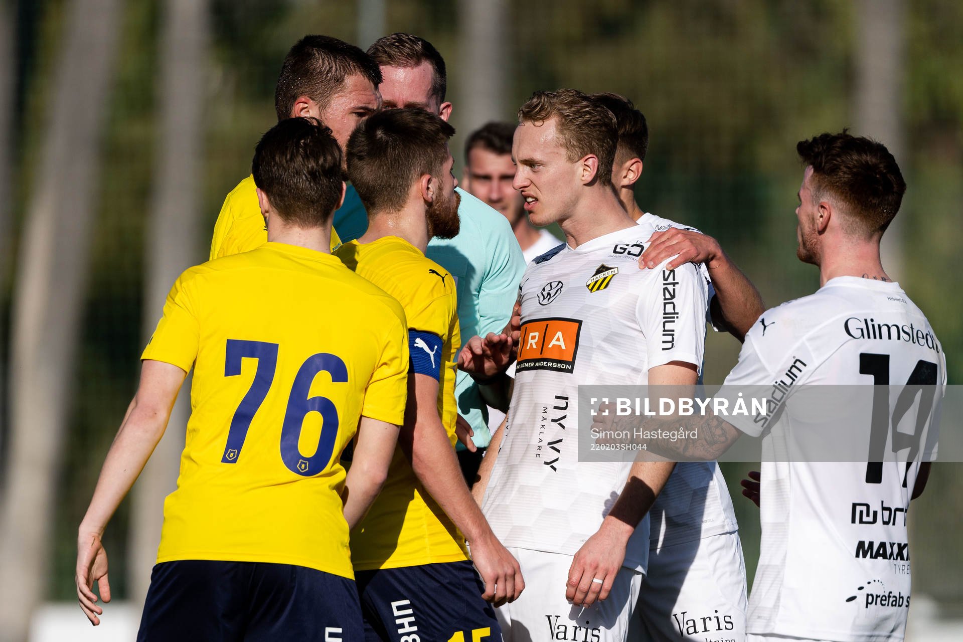 Gustav Berggren of Häcken reacts
