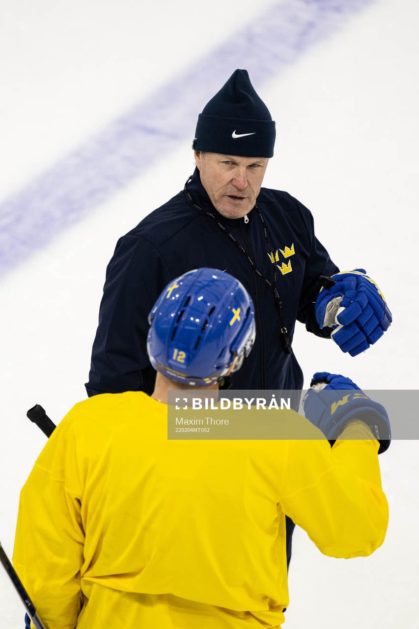 Head coach Johan Garpenlöv of the Swedish men’s national