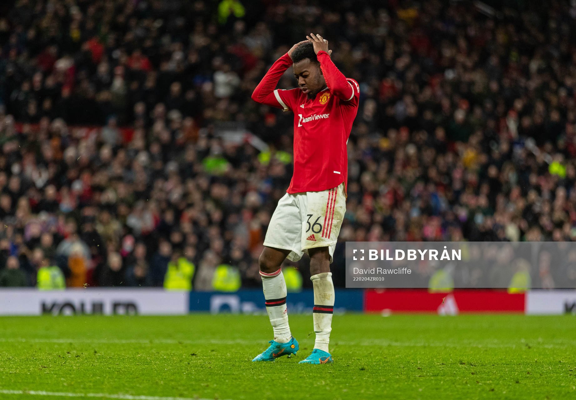 Manchester Uniteds Anthony Elanga deppar