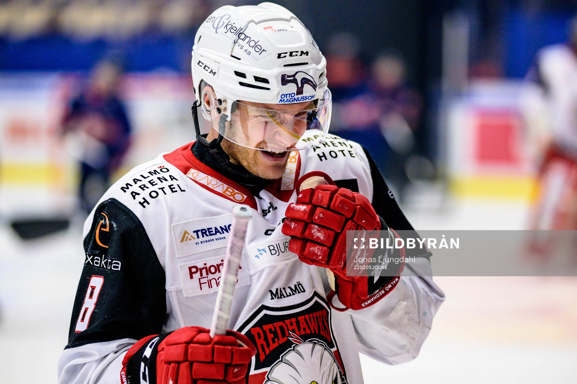 Malmö Redhawks Johan Olofsson har ont