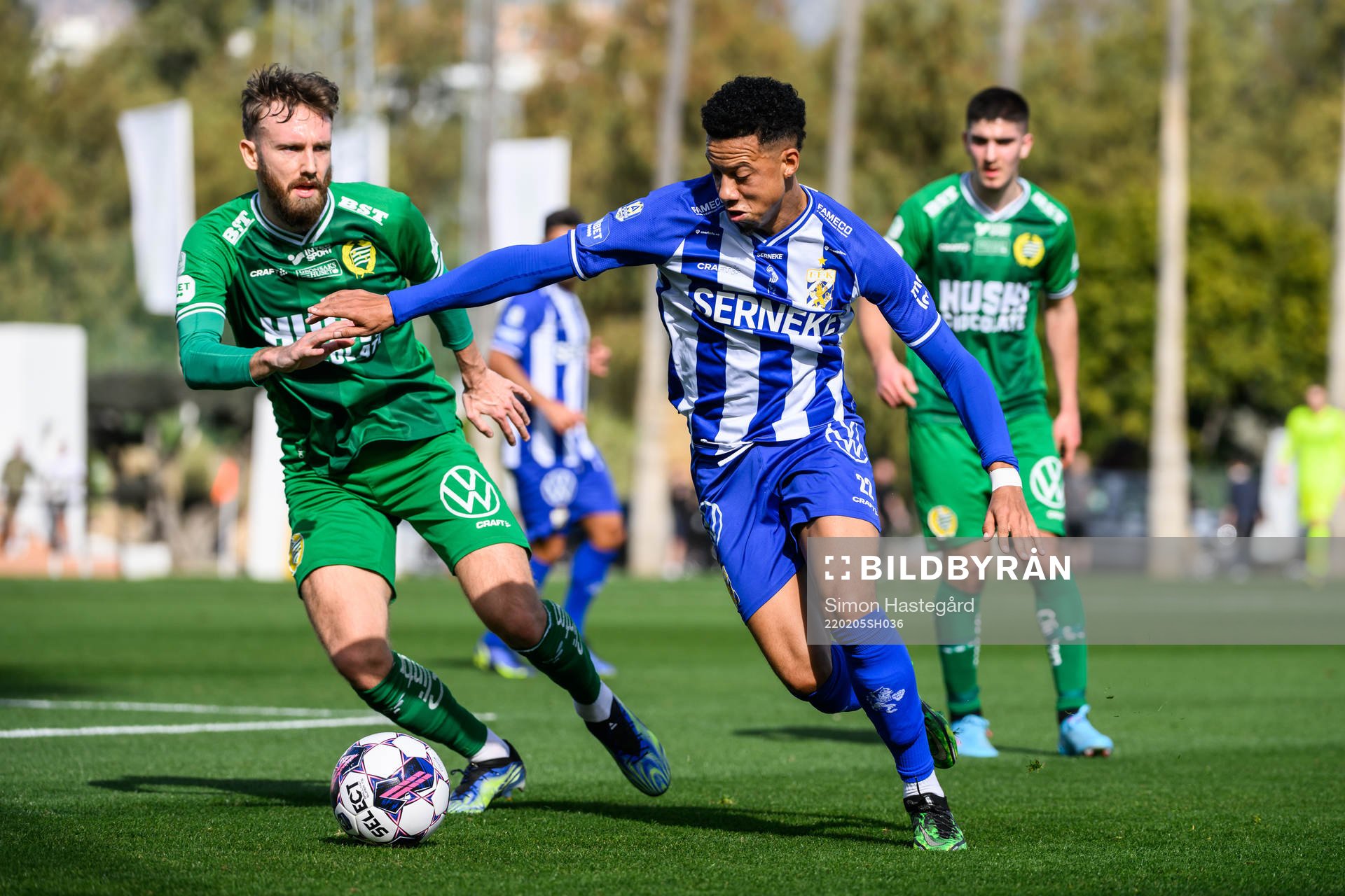 Hammarbys Simon Sandberg och IFK Göteborgs Tobias Sana