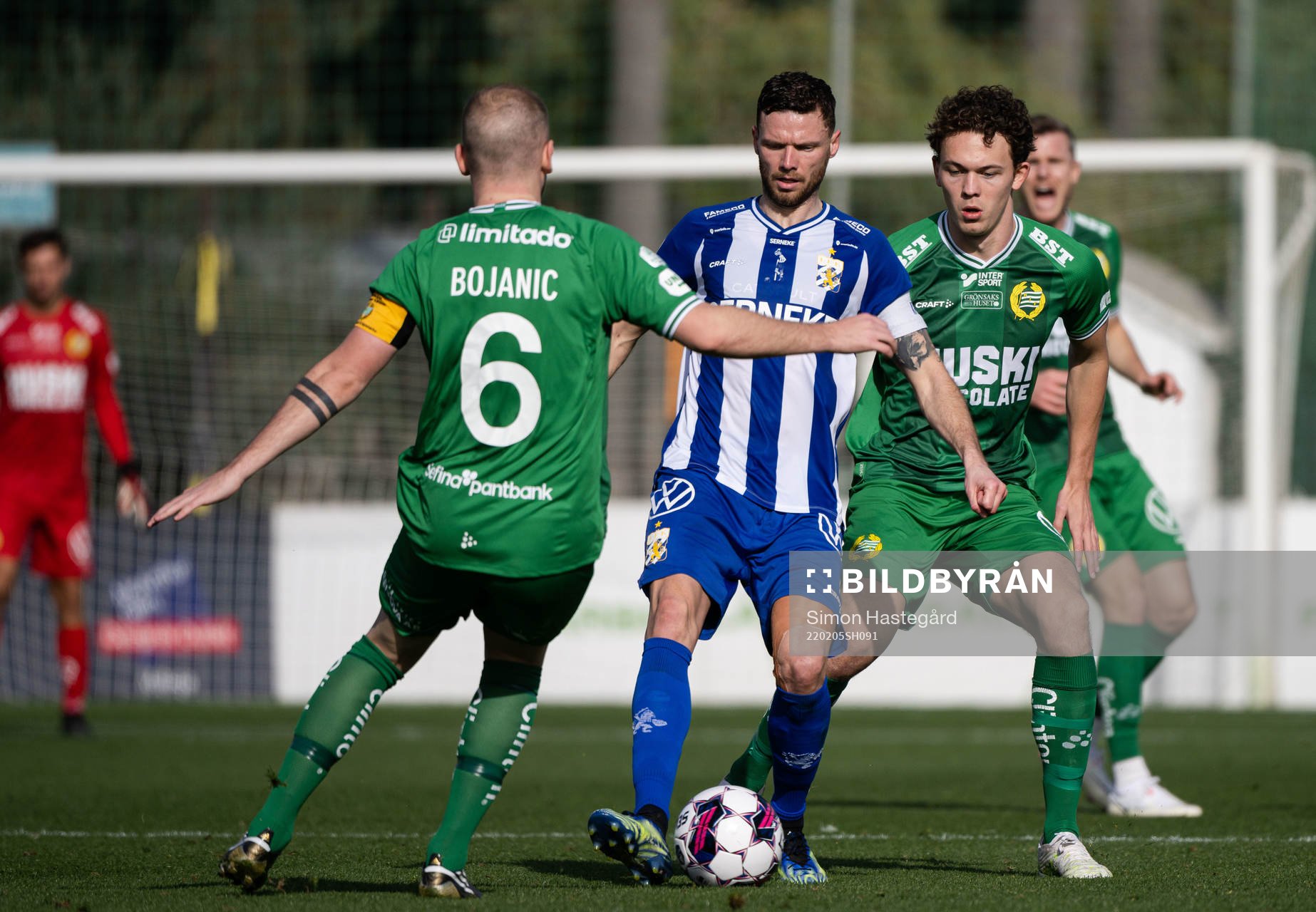 IFK Göteborgs Marcus Berg i en kamp mot Hammarbys Darijan