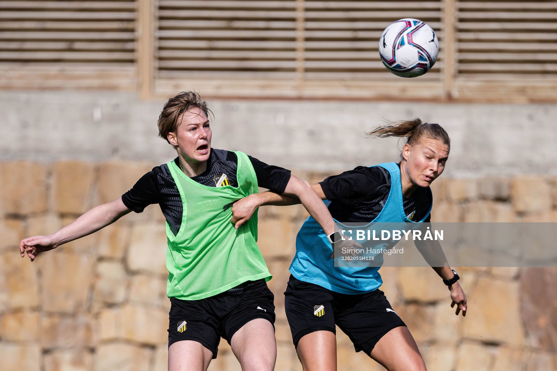 Luna Nörgaard Gevitz och Stine Larsen