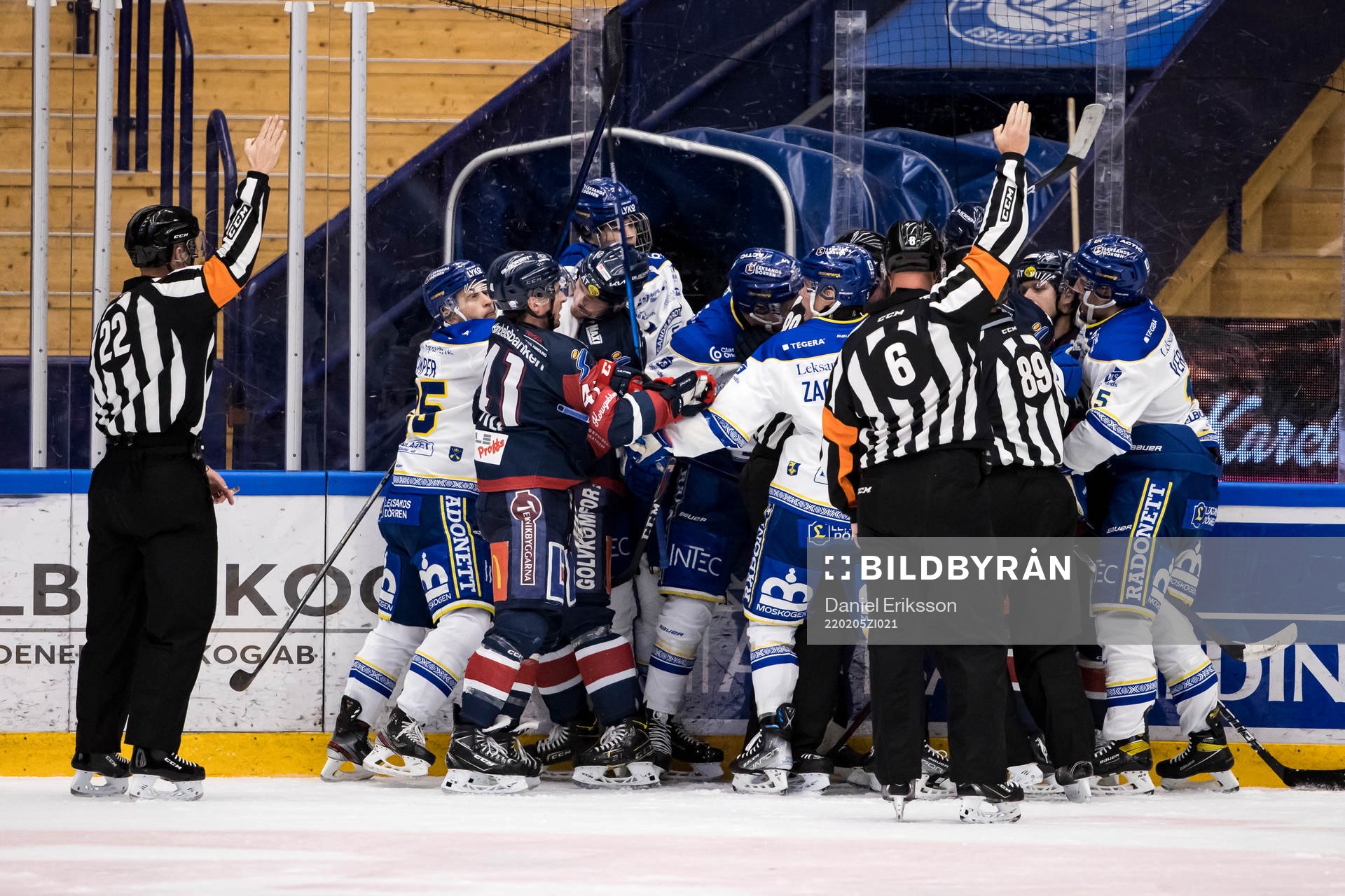 Leksands och Linköpings  spelarna i bråk