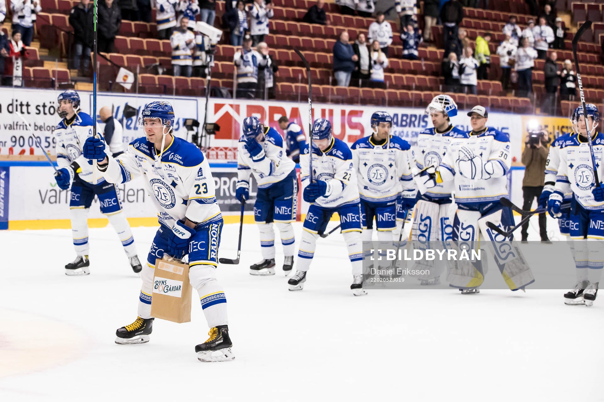 Leksands spelarna jublar