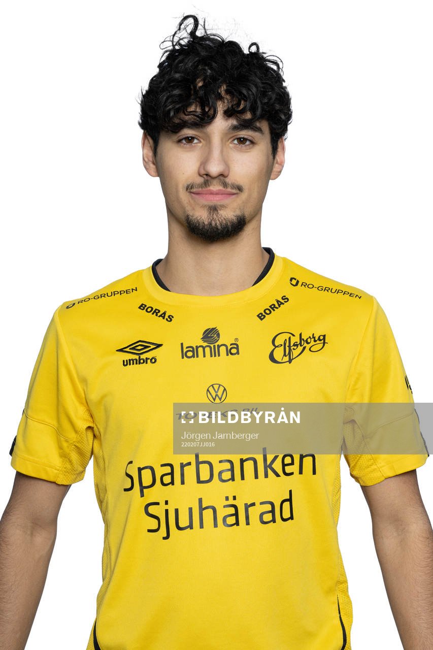 Max Sandberg Castro under en porträttfotografering med Elfsborg U19 den 7 februari 2022 i Borås. 