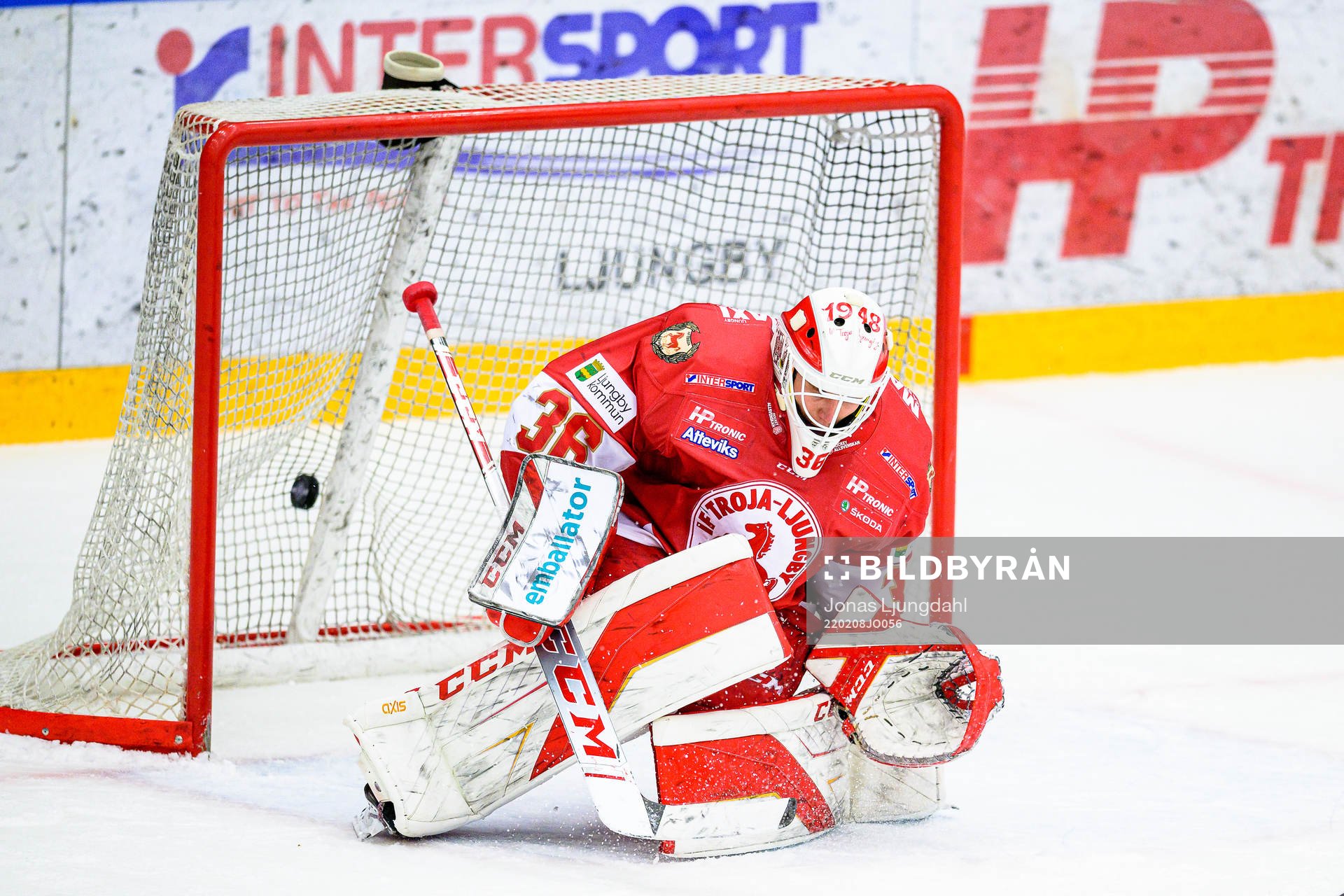 Västerås Alexander Lunsjö (ej i bild) gör mål på