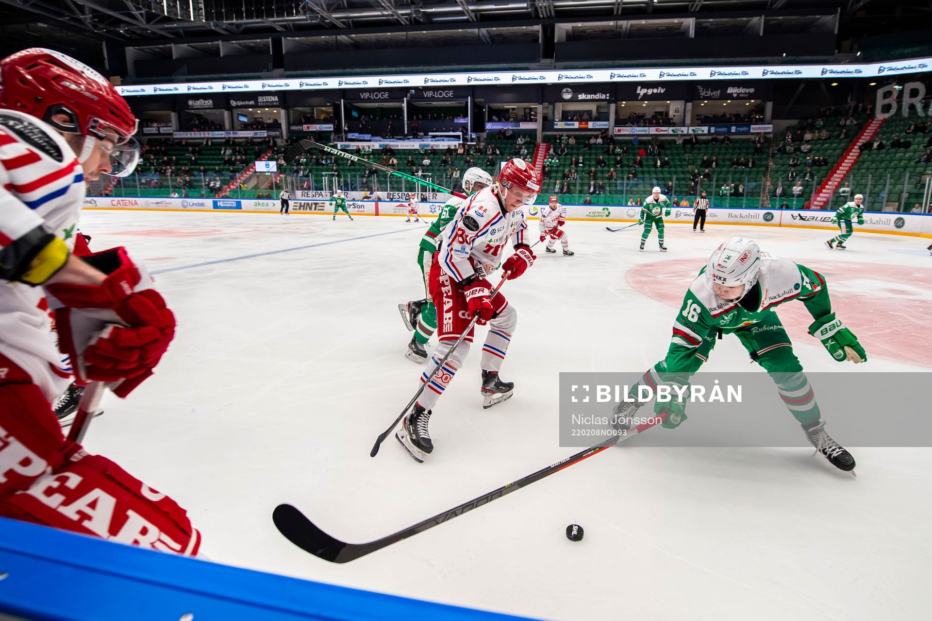 Timrås Jens Lööke och Rögles Lucas Ekeståhl Jonsson