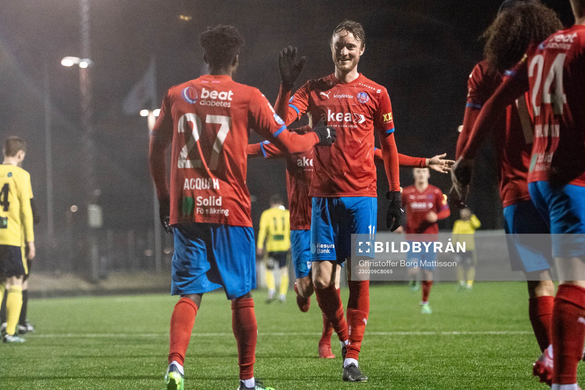 Helsingborgs Benjamin Acquah och Rasmus Jönsson jublar