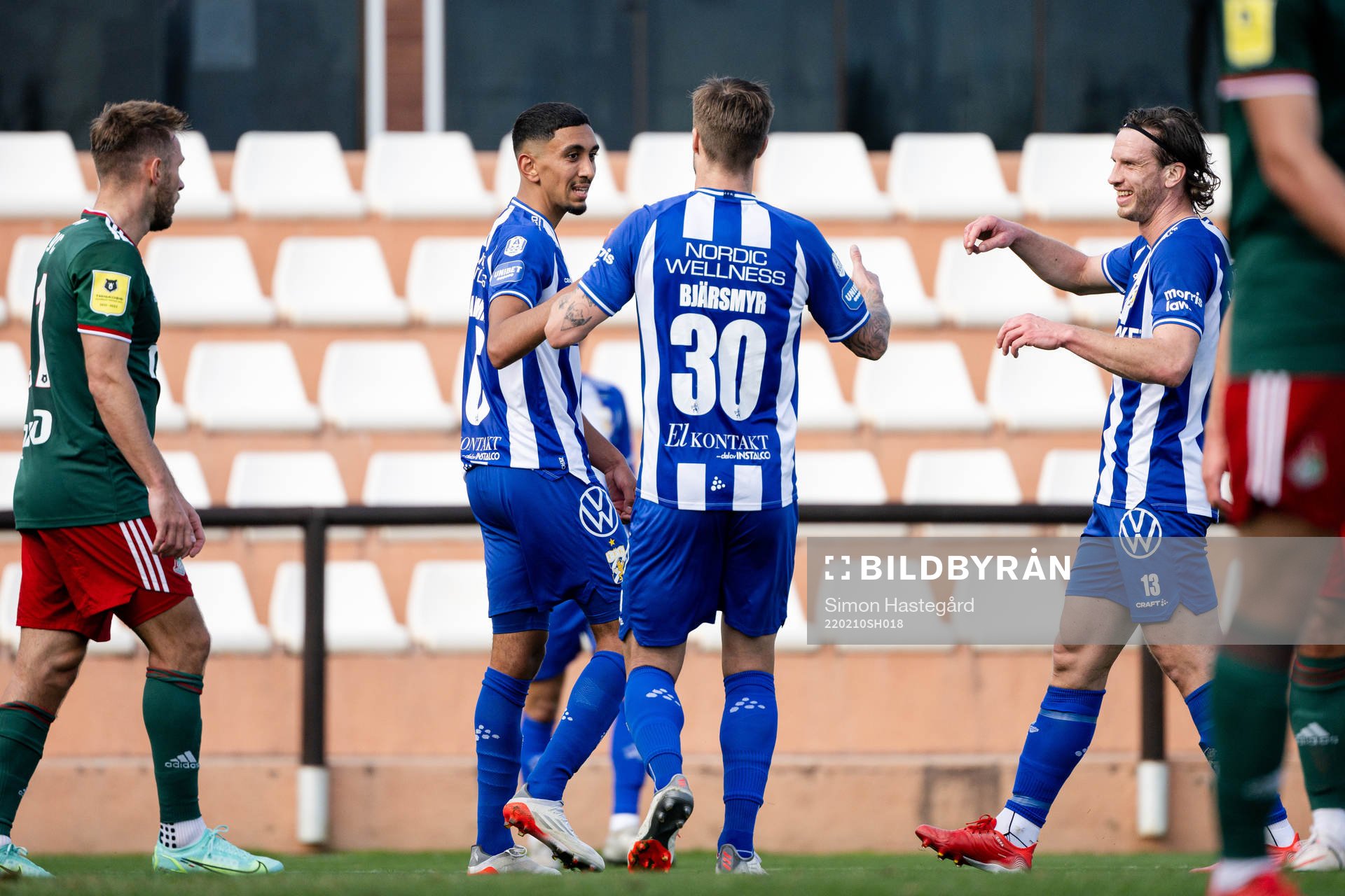 Amir Al-Ammari of IFK Göteborg celebrates the 2-1 goal