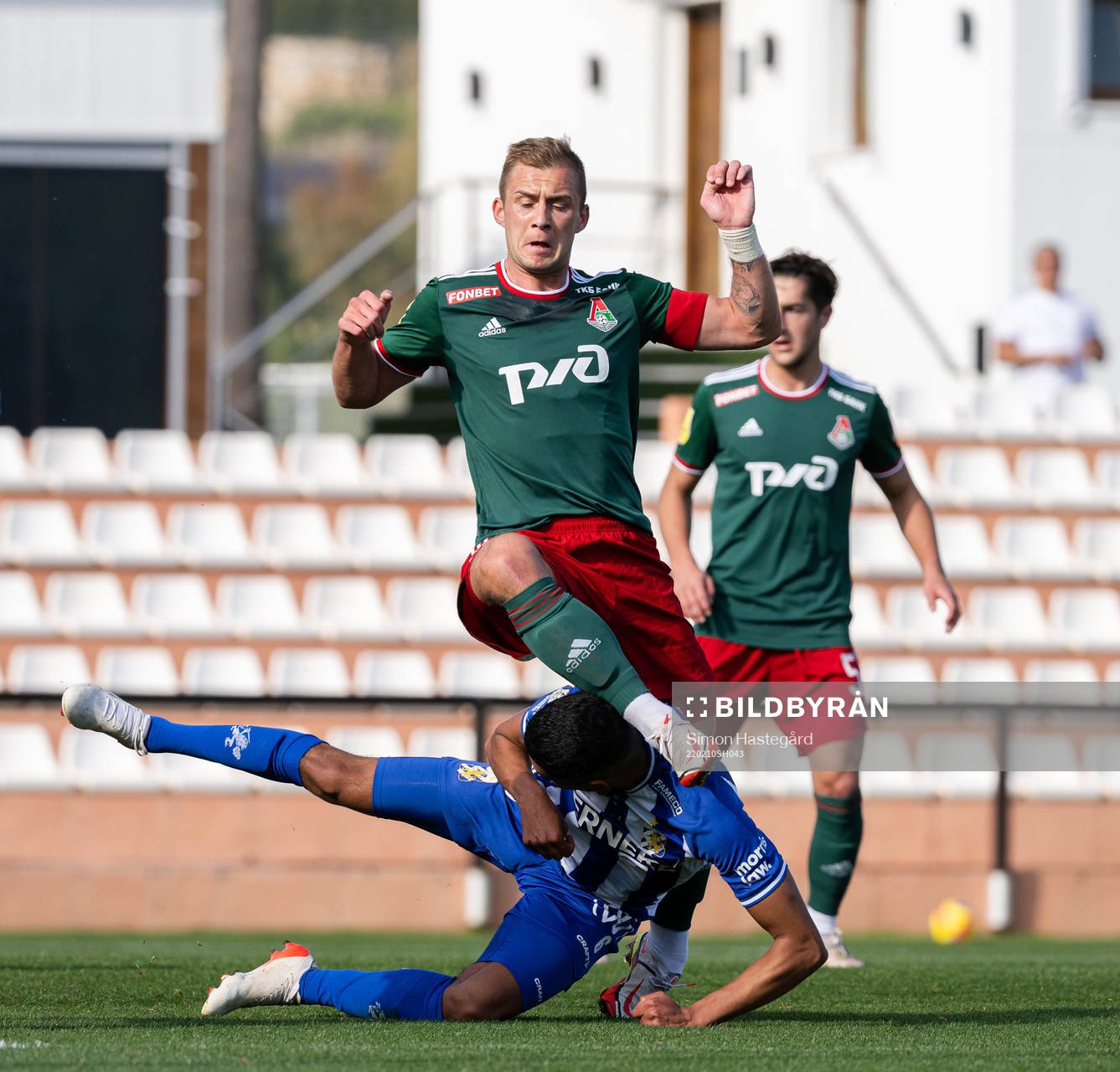 Amir Al-Ammari of IFK Göteborg and Dmitri Barinov of Lokomotiv Moscow during the Friendly match between IFK Göteborg and Lokomotiv Moscow on February 10, 2022 in Marbella.