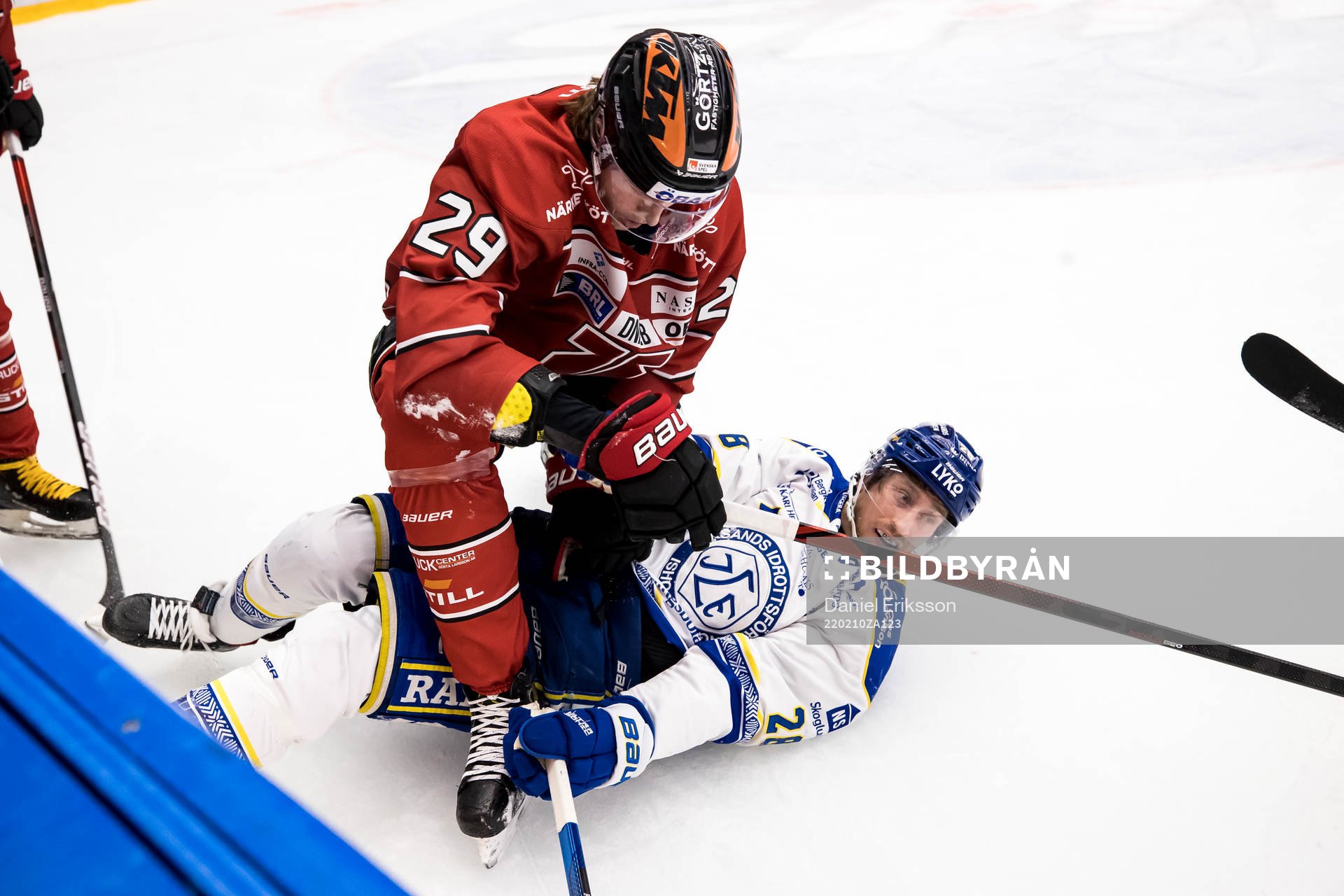 Örebros Milton Oscarson och Leksands Justin Kloos