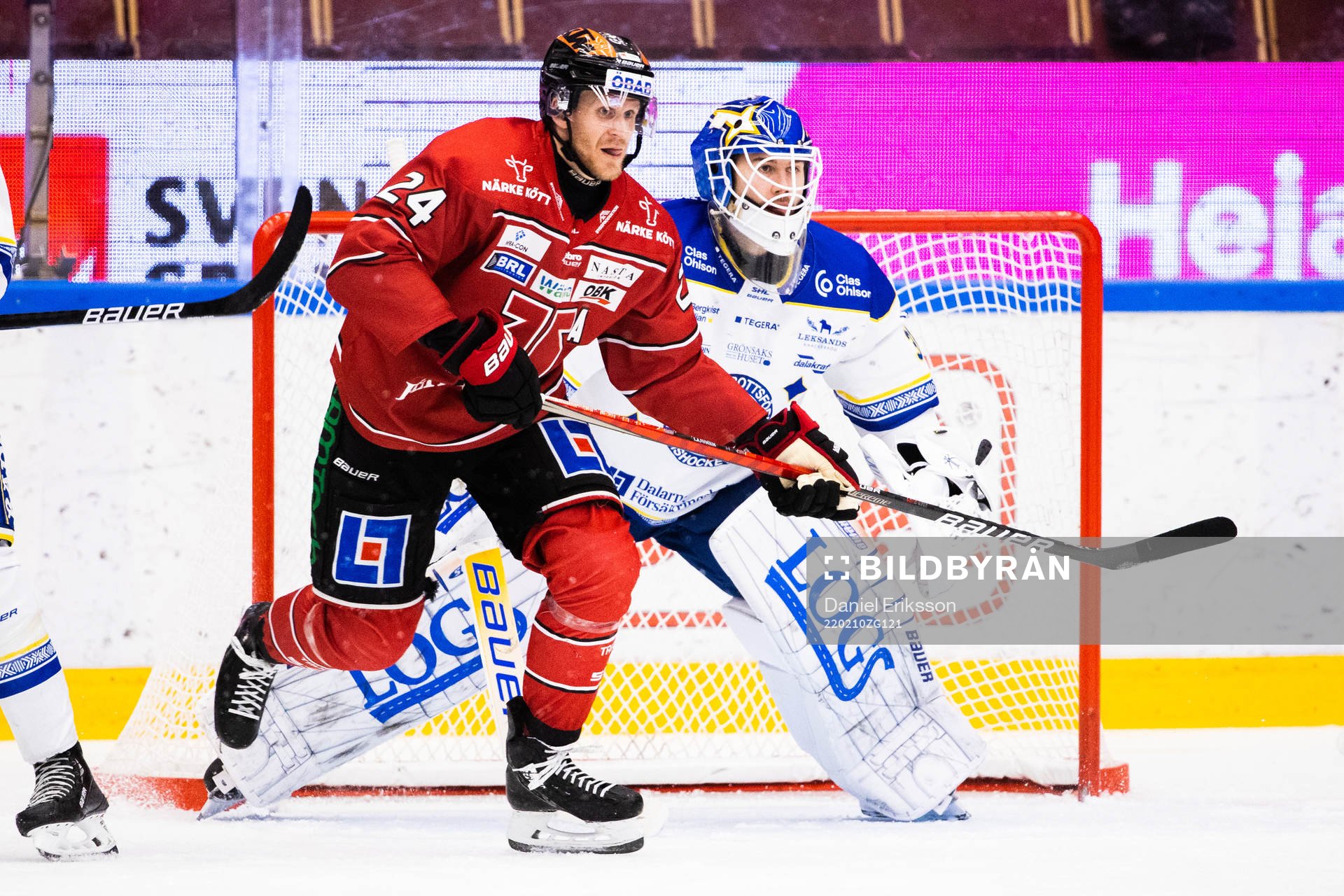 Örebros Jani Lajunen och Leksands målvakt Kasimir Kaskisuo