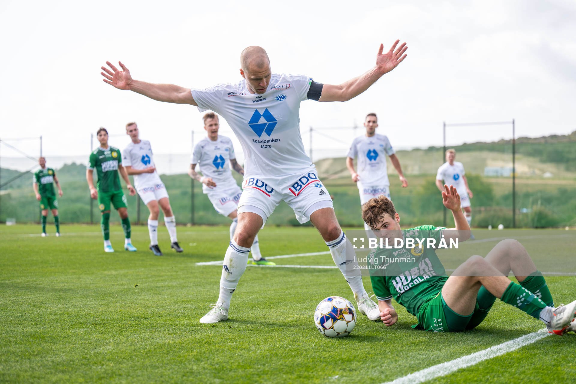 Martin Bjørnbak of Molde and Williot Swedberg of Hammarby