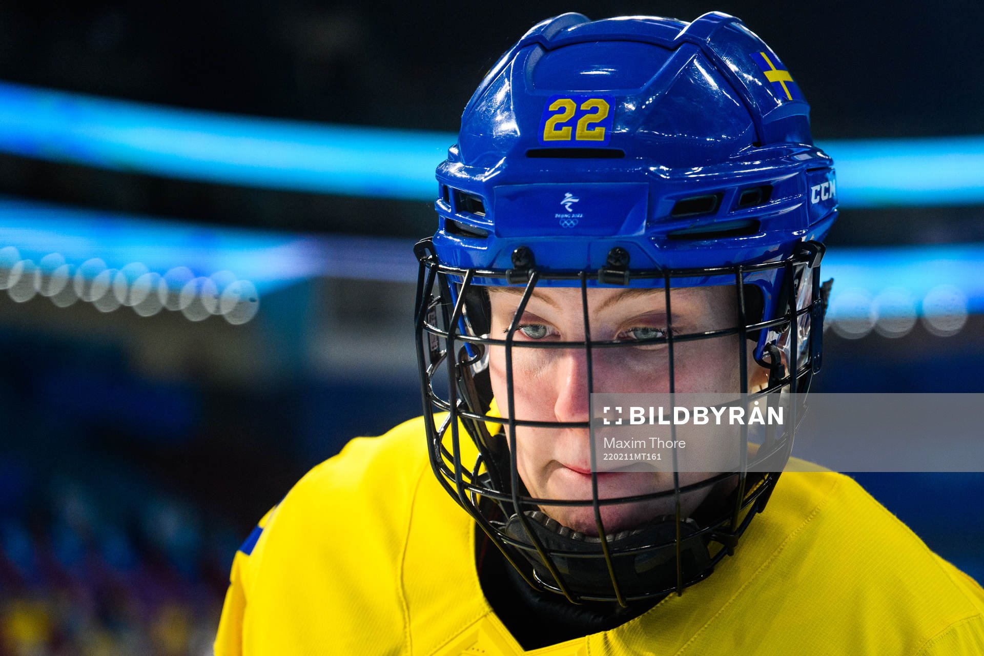 Linn Peterson of Sweden in an ice hockey quarter final game