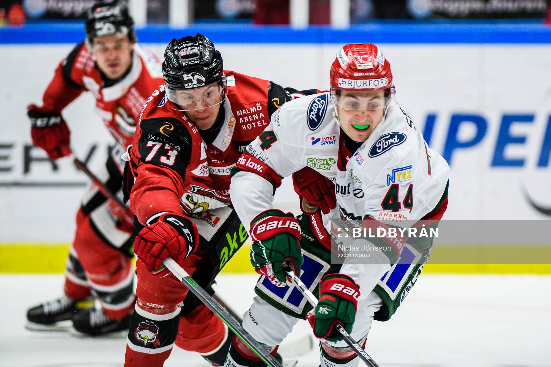 Malmö Redhawks Adam Ollas Mattsson och Frölundas Ludwig