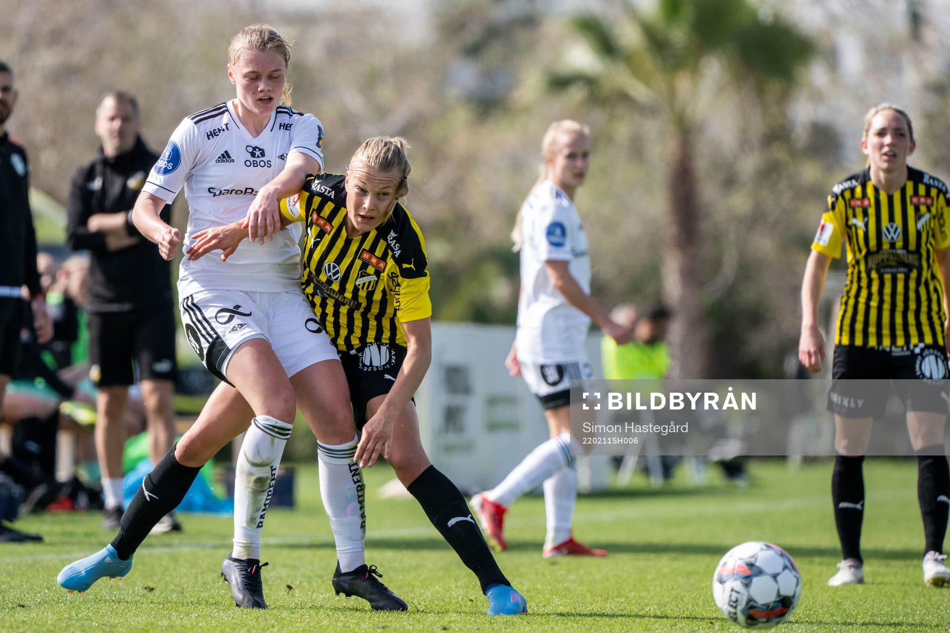 Mathilde Hauge Harviken of Rosenborg and Stine Larsen of