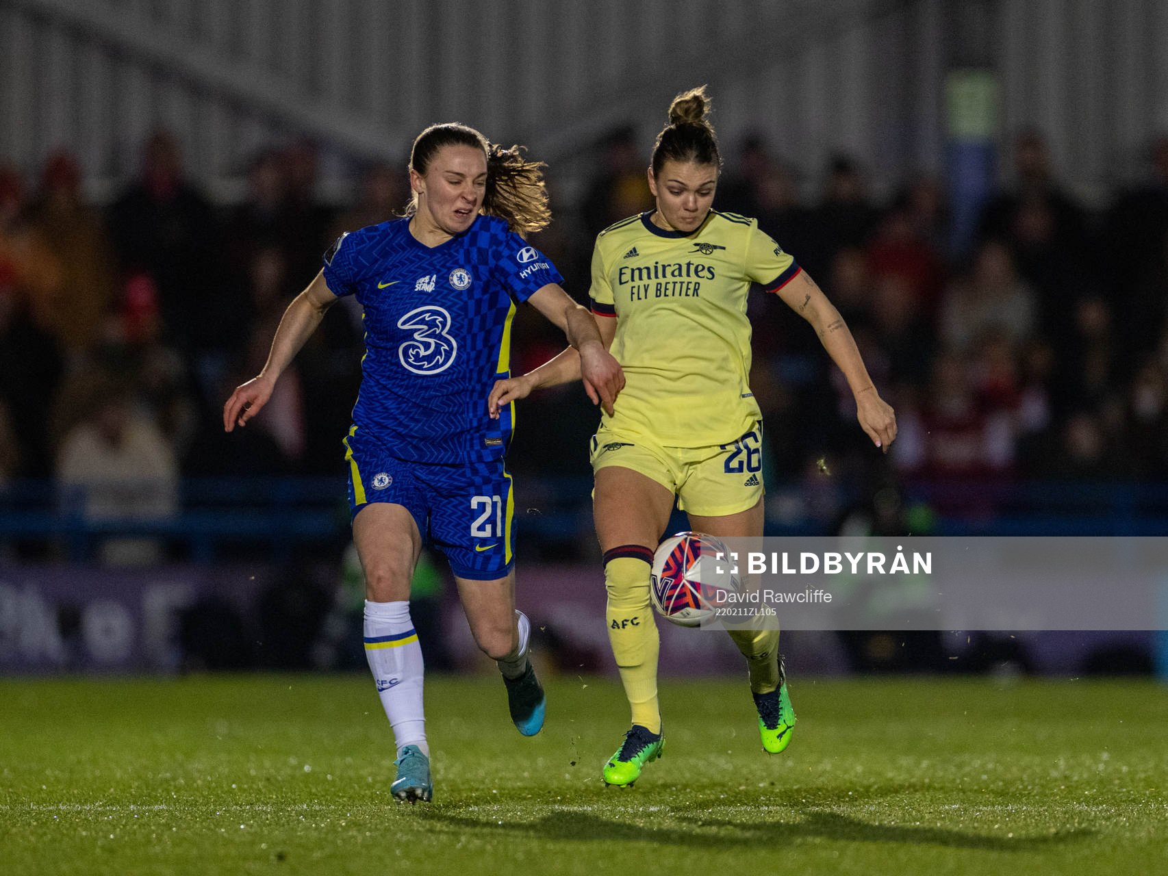 Niamh Charles of Chelsea (L) and Laura Wienroither of