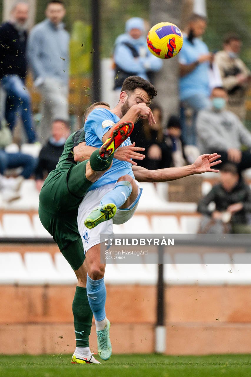 Viktor Claesson of Krasnodar and Erdal Rakip of Malmö FF