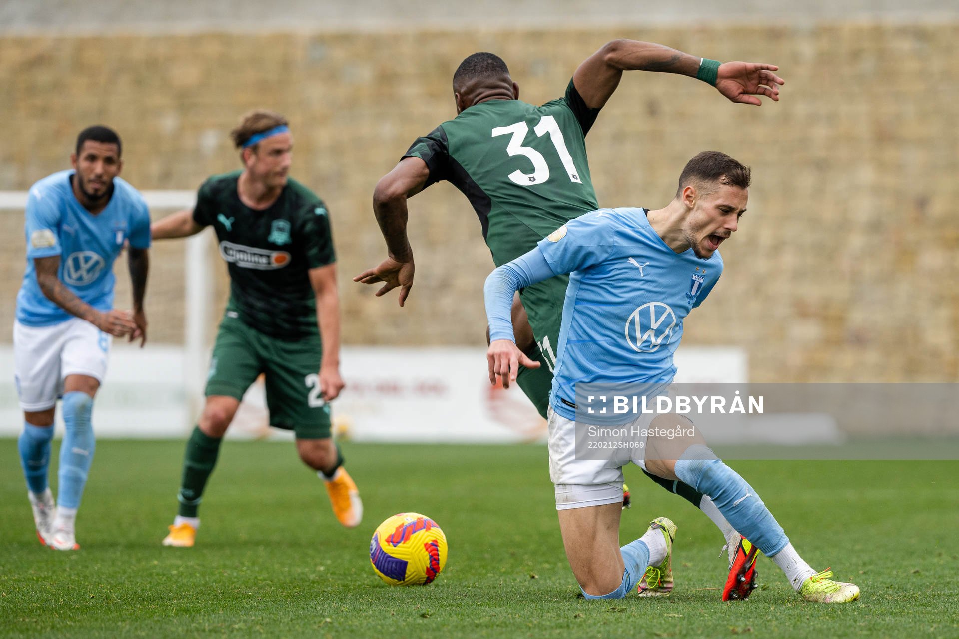 Veljko Birmancevic of Malmö FF against Kaio of Krasnodar