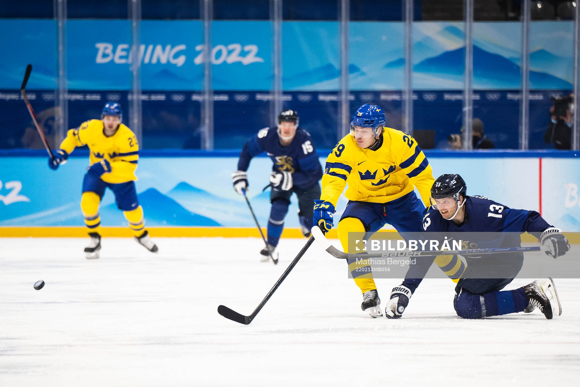 Pontus Holmberg of Sweden and Valtteri Kemilainen of