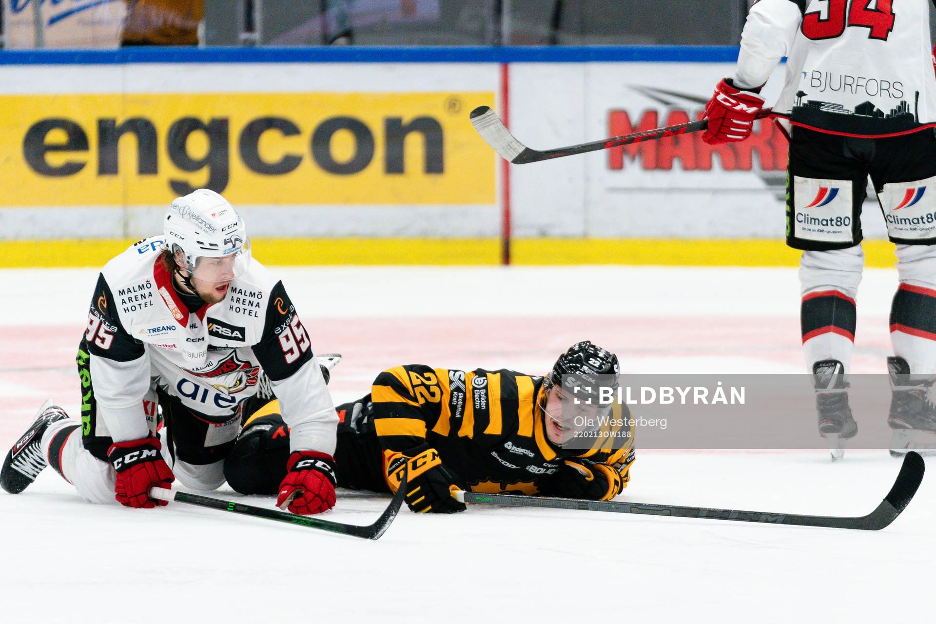 Malmö Redhawks Carl Persson och Skellefteås Jonathan