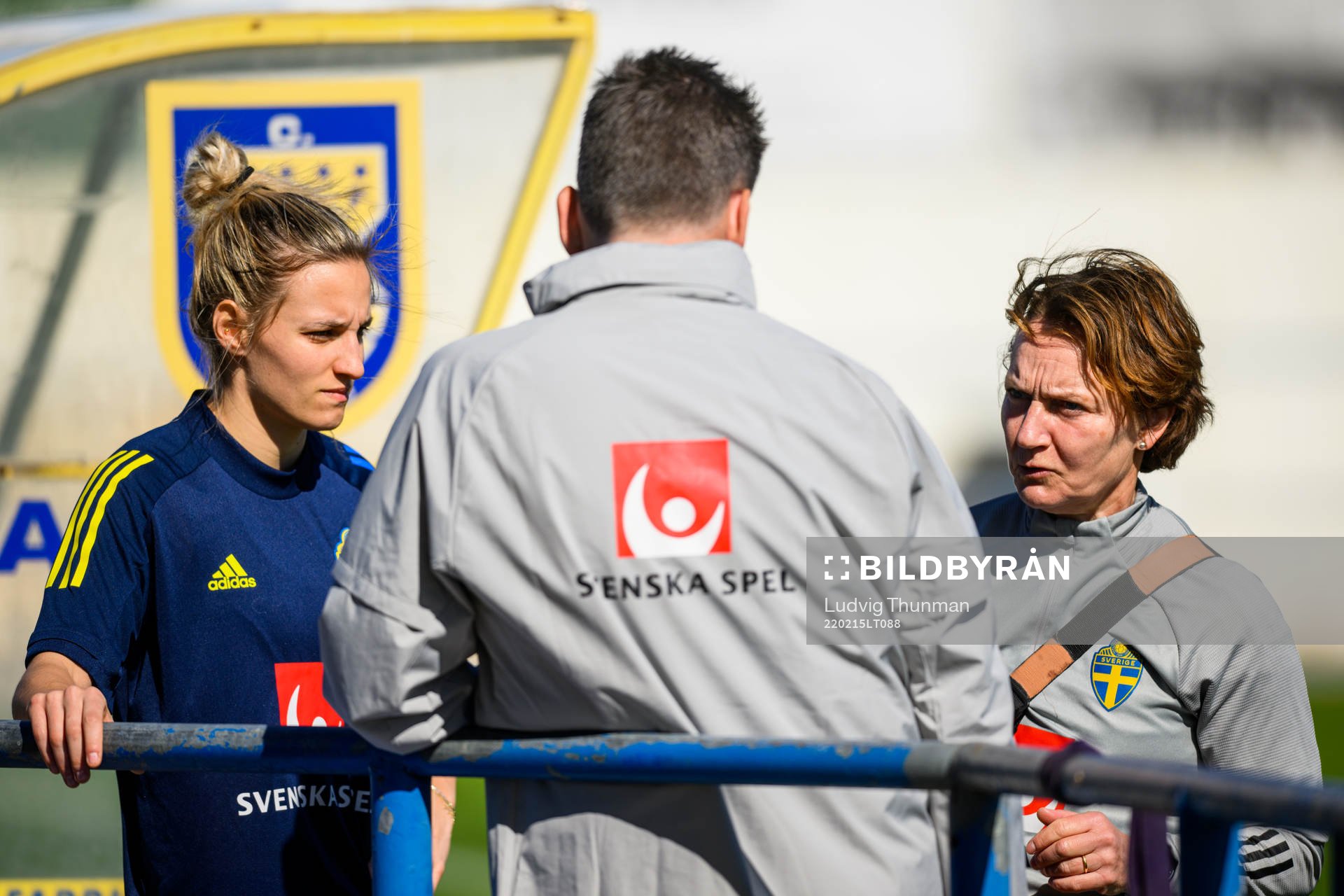Nathalie Björn and Mats Börjesson, doctor during a training session with the women's national football team of Sweden on February 15, 2022 in Ferreiras.